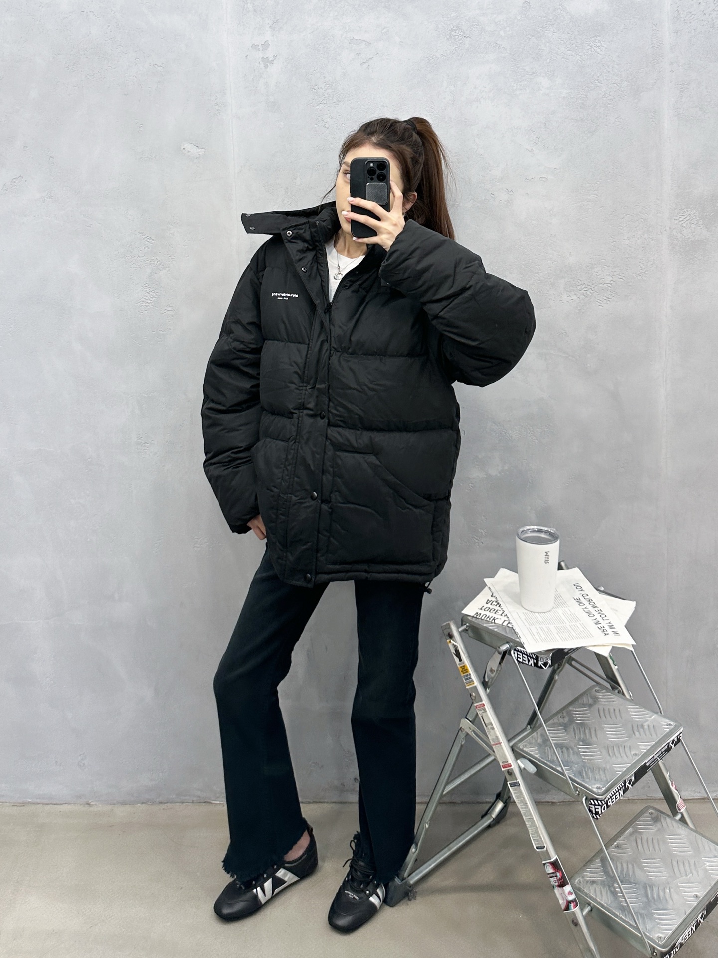 🌾AW｜新款羽绒服，磨毛棉面料手感柔软肉感十足，连帽设计运动休闲，绗缝车线不易跑绒，内胆90白鸭绒填充，