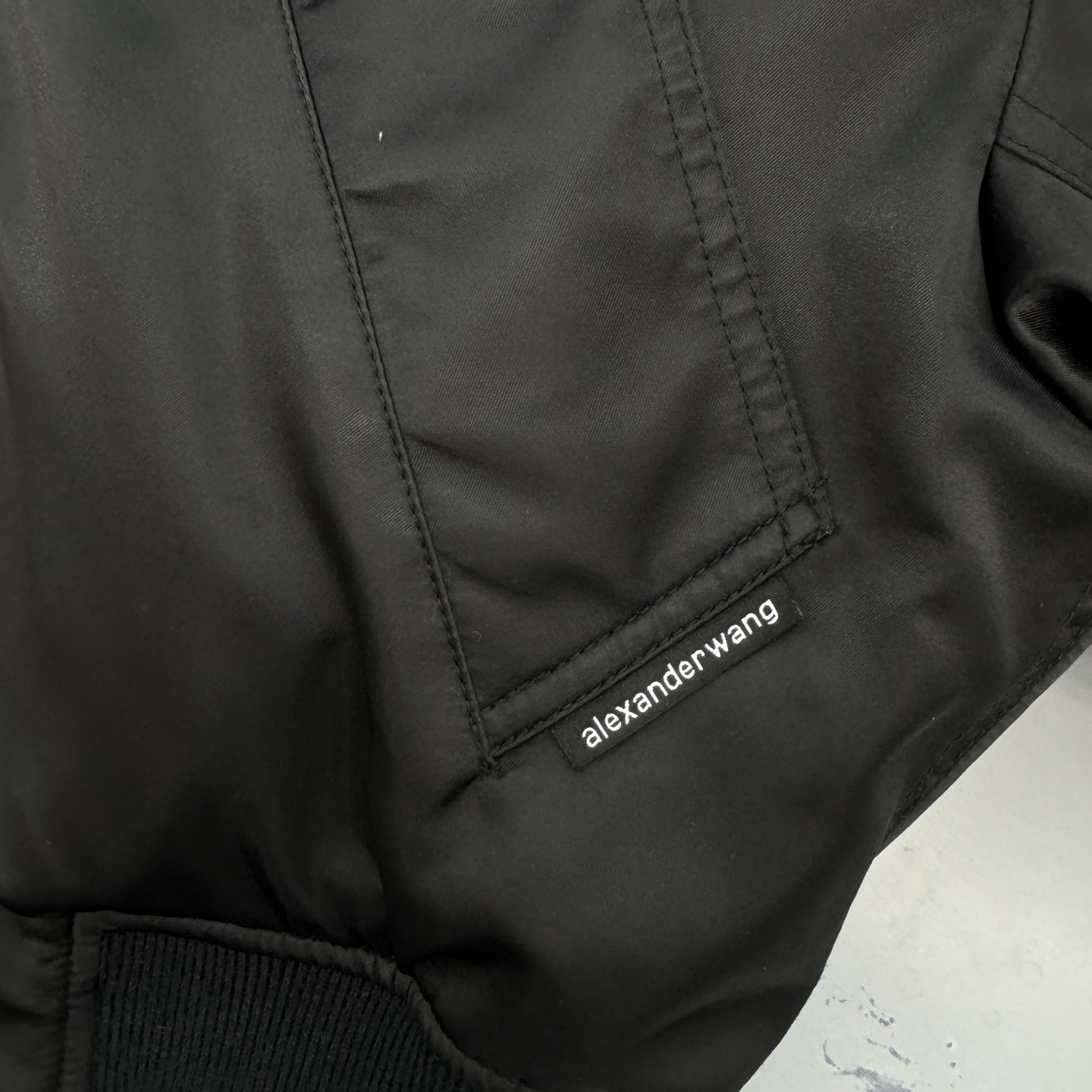 🌾大王 ｜ 新款棉服，特殊高密聚酯纤维面料，时尚飞行员夹克版型，尺码sml