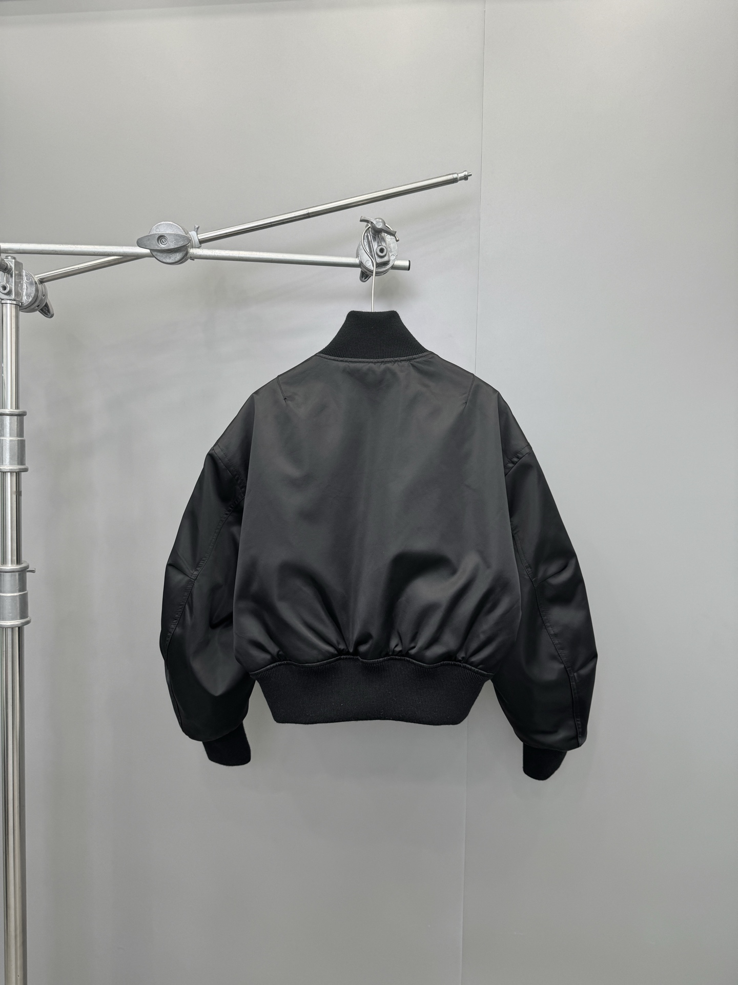 🌾大王 ｜ 新款棉服，特殊高密聚酯纤维面料，时尚飞行员夹克版型，尺码sml