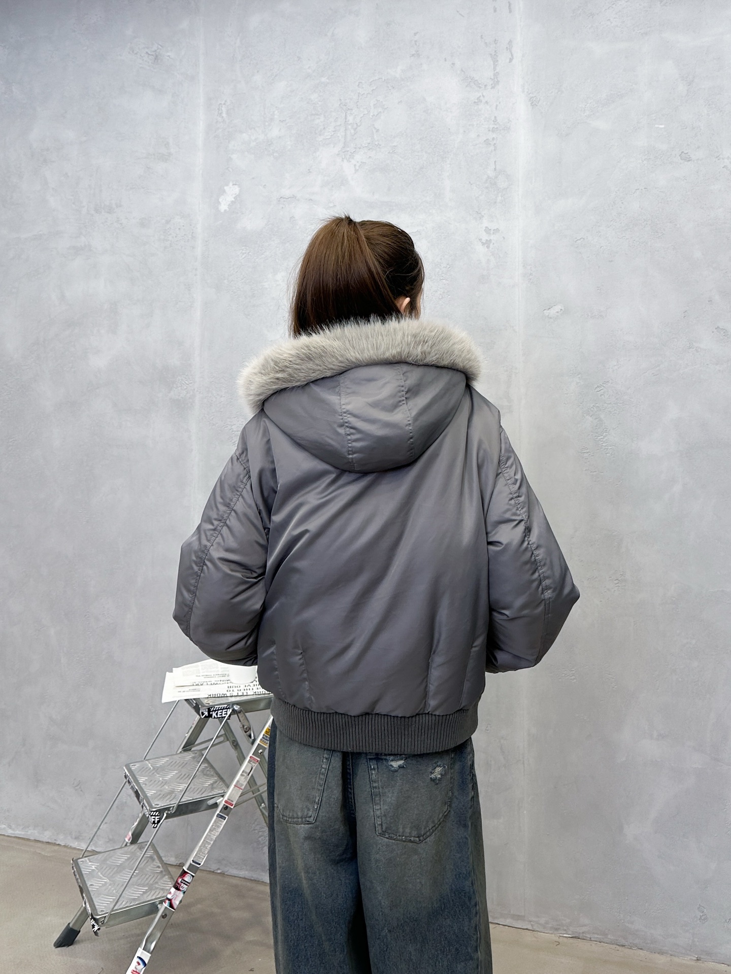 🌾克罗心 ｜ 新款羽绒服，经典品牌五金配饰，飞行员夹克版型，环保仿毛冒领，90白鹅绒填充，男女同款，尺码