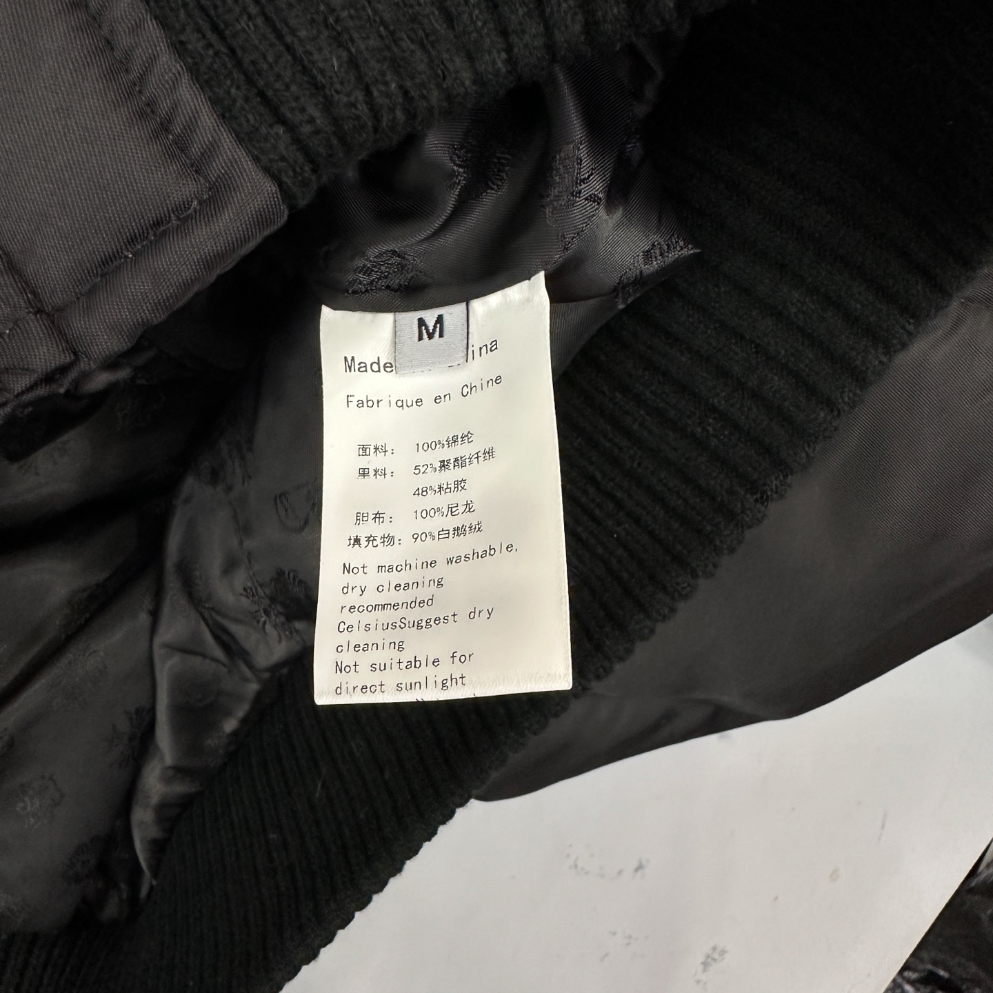 🌾克罗心 ｜ 新款羽绒服，经典品牌五金配饰，飞行员夹克版型，环保仿毛冒领，90白鹅绒填充，男女同款，尺码