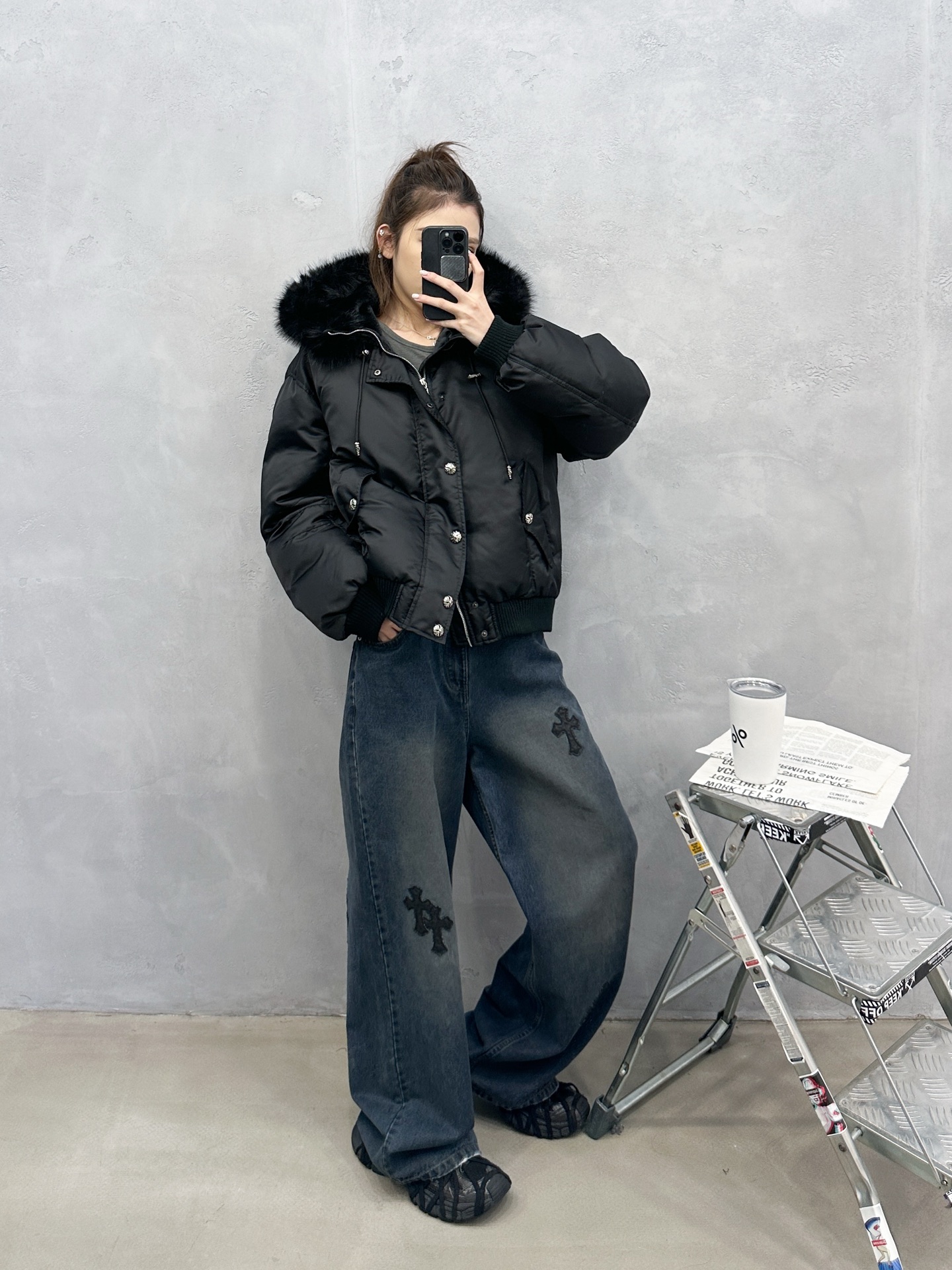 🌾克罗心 ｜ 新款羽绒服，经典品牌五金配饰，飞行员夹克版型，环保仿毛冒领，90白鹅绒填充，男女同款，尺码