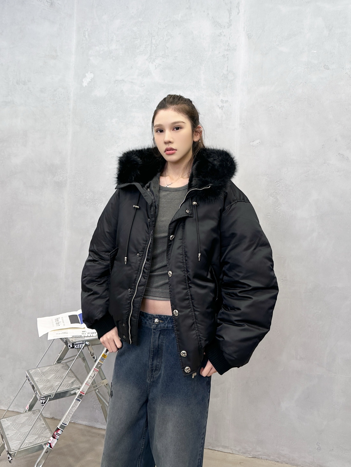 🌾克罗心 ｜ 新款羽绒服，经典品牌五金配饰，飞行员夹克版型，环保仿毛冒领，90白鹅绒填充，男女同款，尺码