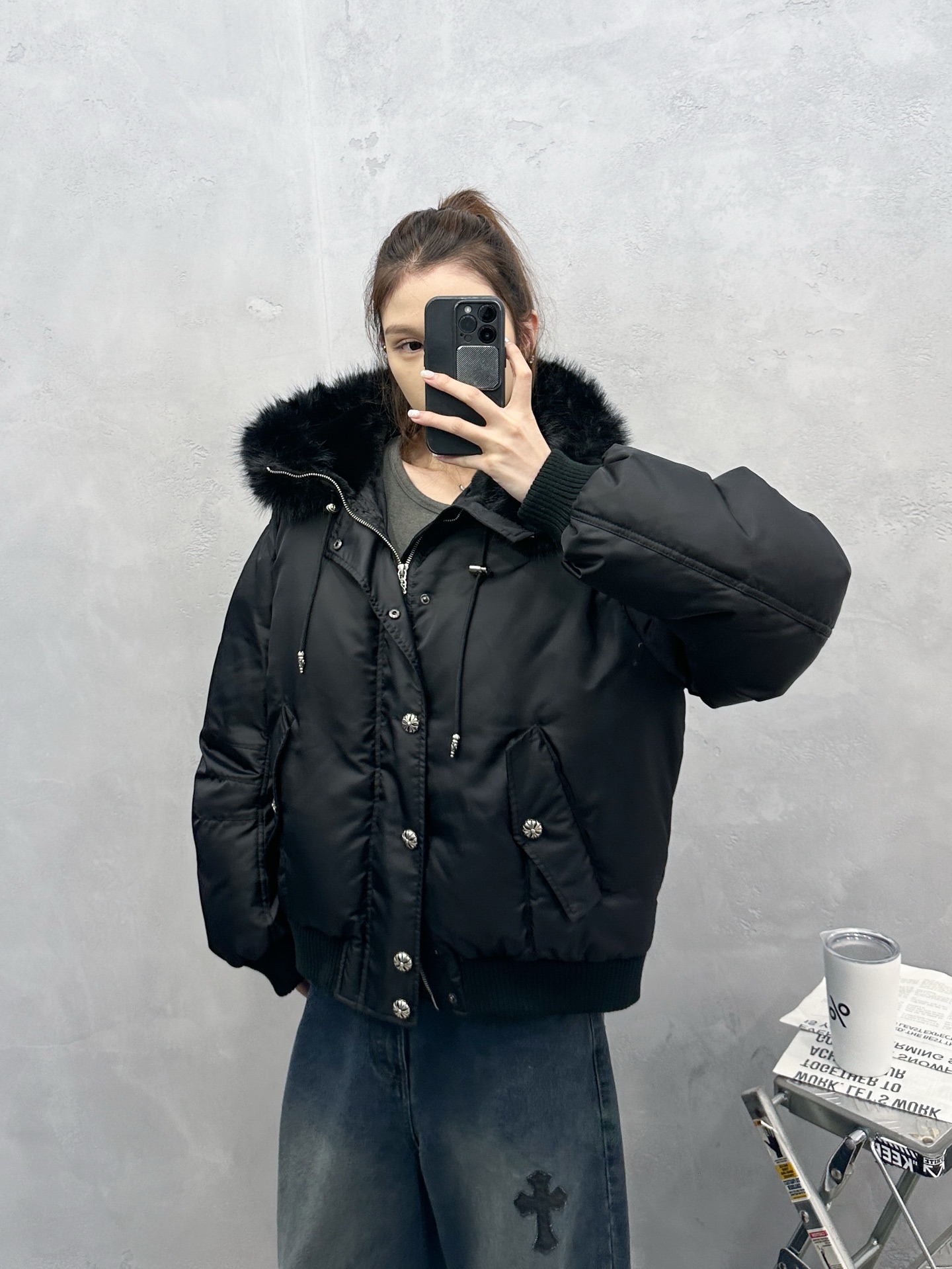 🌾克罗心 ｜ 新款羽绒服，经典品牌五金配饰，飞行员夹克版型，环保仿毛冒领，90白鹅绒填充，男女同款，尺码