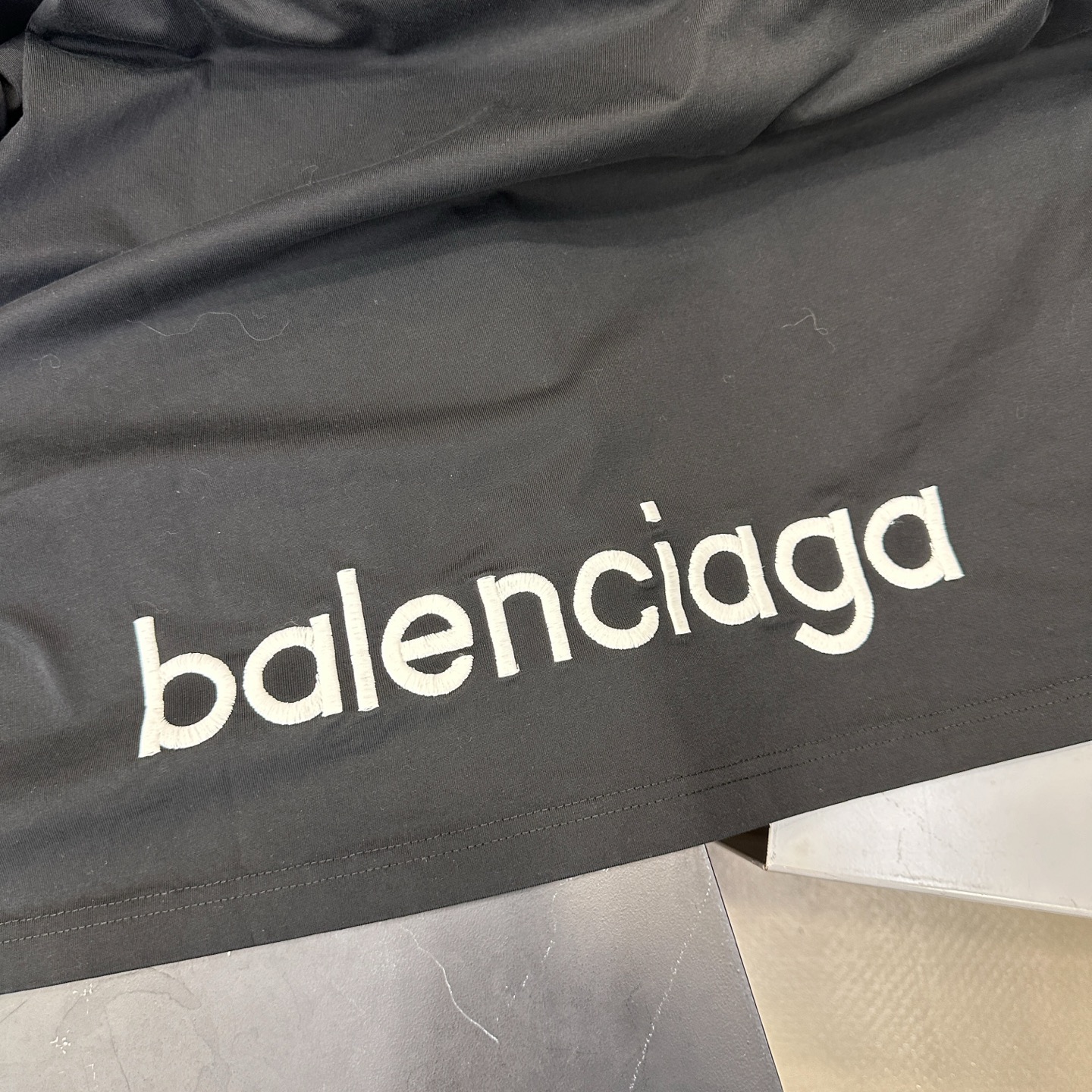 🌾巴黎 ｜ 新款短袖t，成衣洗水工艺加多处刺绣，男女同款，尺码sml