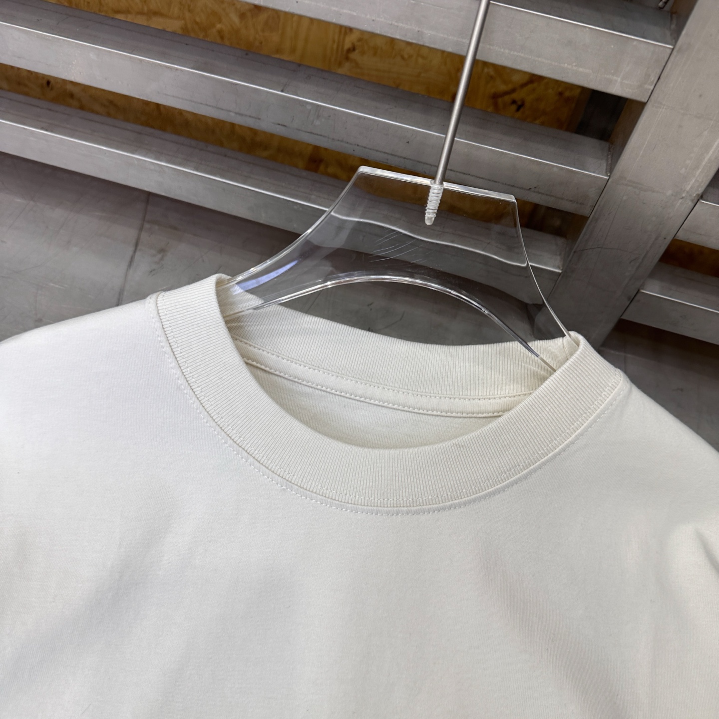 🌾巴黎 ｜ 新款短袖t，成衣洗水工艺加多处刺绣，男女同款，尺码sml