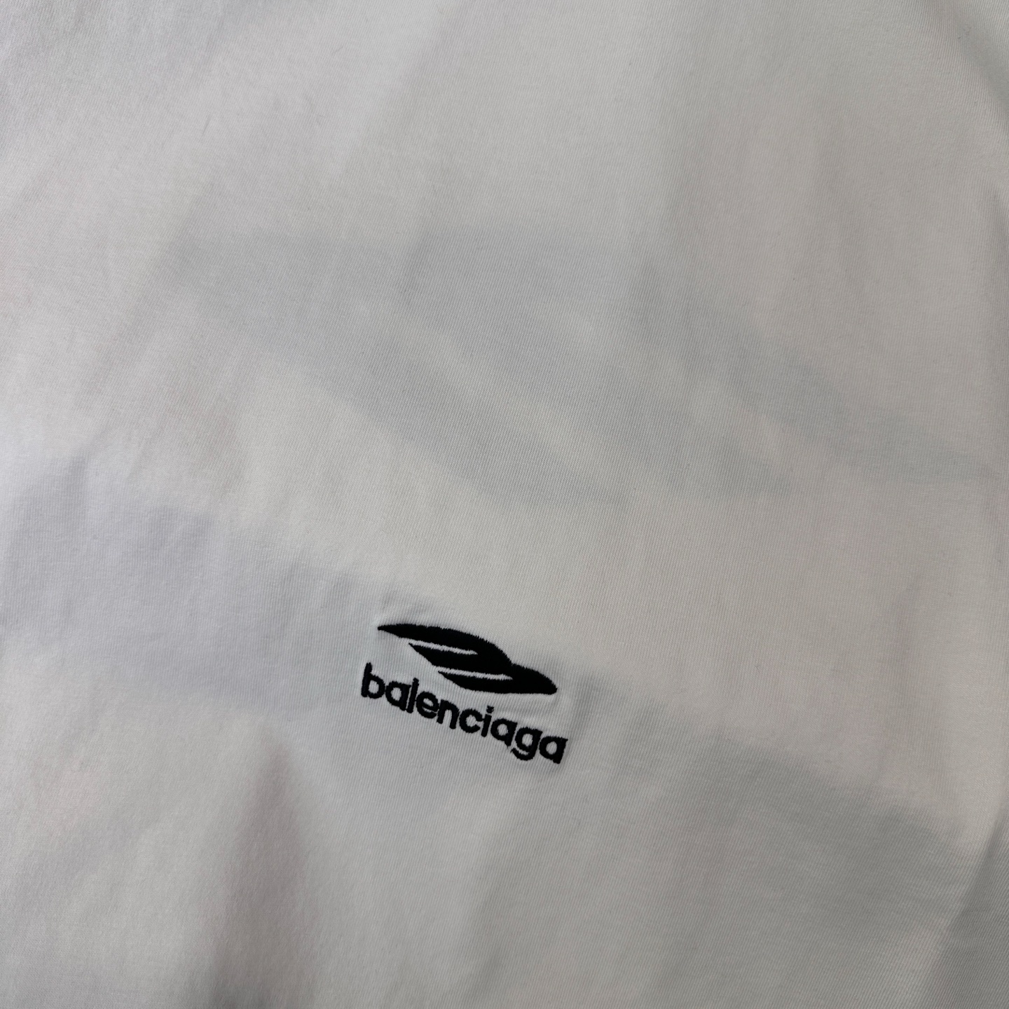 🌾巴黎 ｜ 新款短袖t，成衣洗水工艺加多处刺绣，男女同款，尺码sml