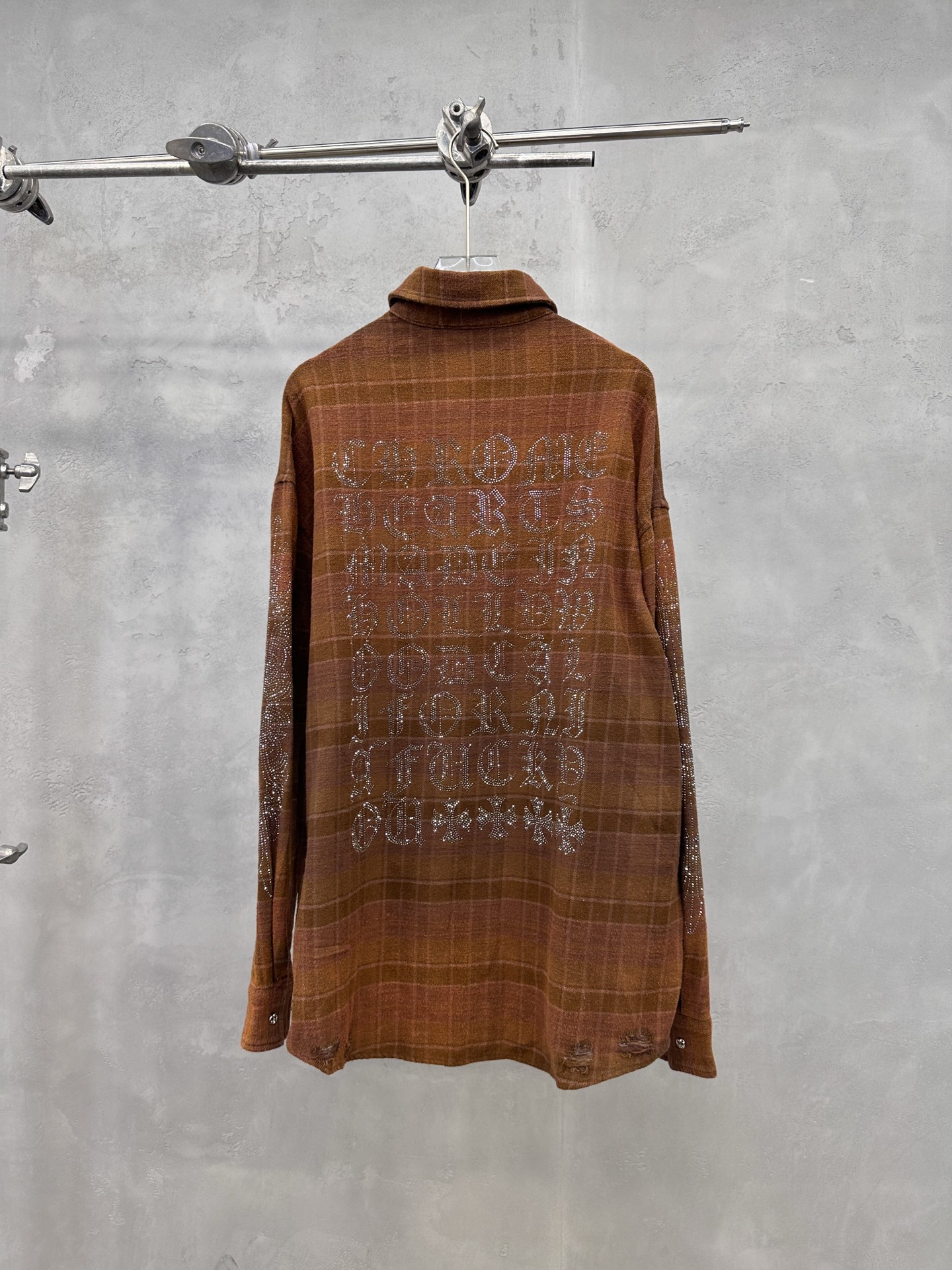 🌾克罗心 ｜ 新款格子衬衣，成衣洗水喷色吊磨工艺加成衣烫钻，全棉格子面料，男女同款，尺码sml