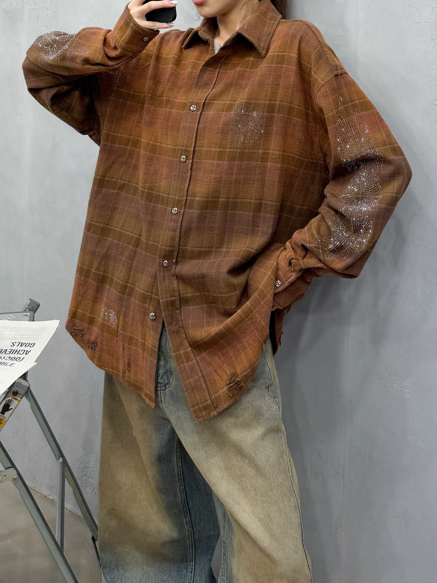 🌾克罗心 ｜ 新款格子衬衣，成衣洗水喷色吊磨工艺加成衣烫钻，全棉格子面料，男女同款，尺码sml