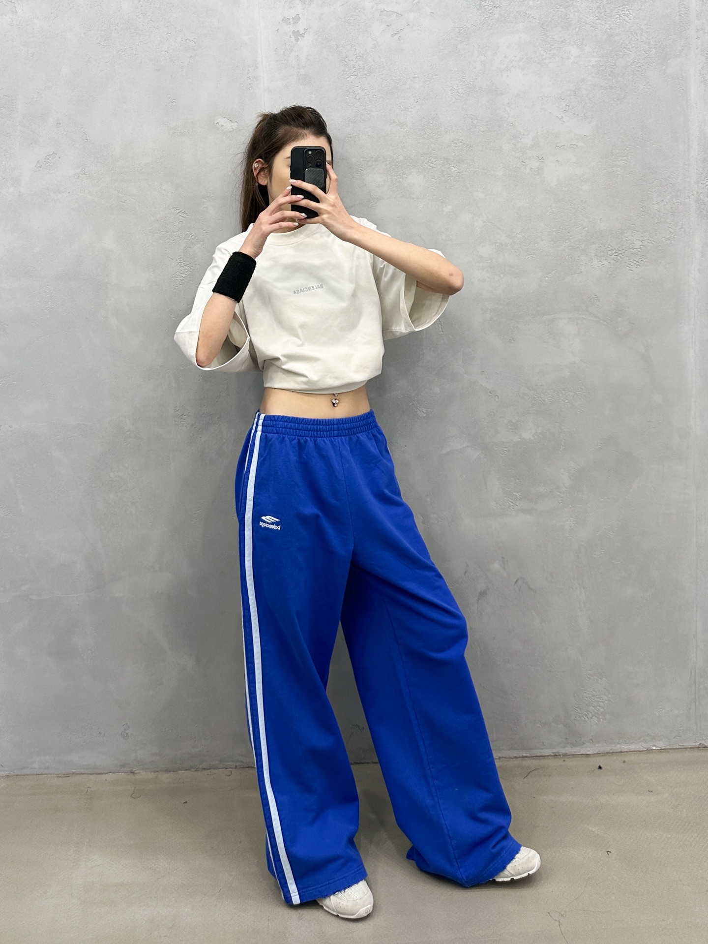 🌾巴黎 ｜ 新款休闲卫裤，成衣洗水吊磨工艺加经典刺绣标，手工车侧杠，男女同款，尺码sml