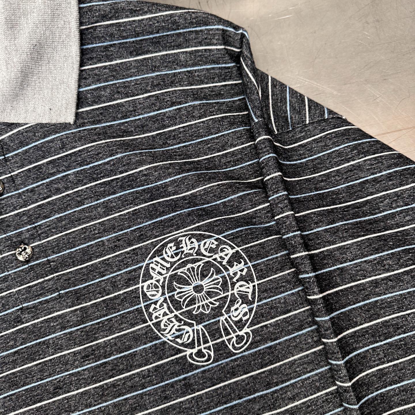 💰克罗心 ｜ 新款长袖t，成衣洗水印花工艺，polo款式设计，特殊条纹面料，男女同款，尺码sml