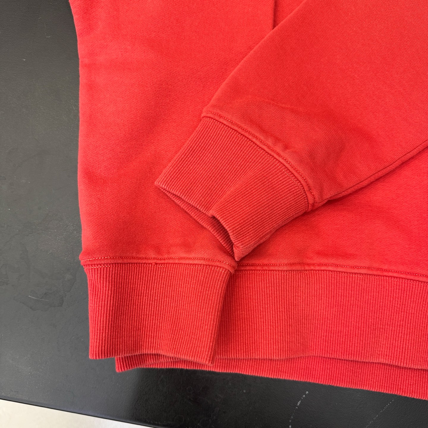 💰克罗心 ｜ 新款套头卫衣，成衣洗水喷色加前后刺绣工艺，男女同款，尺码sml