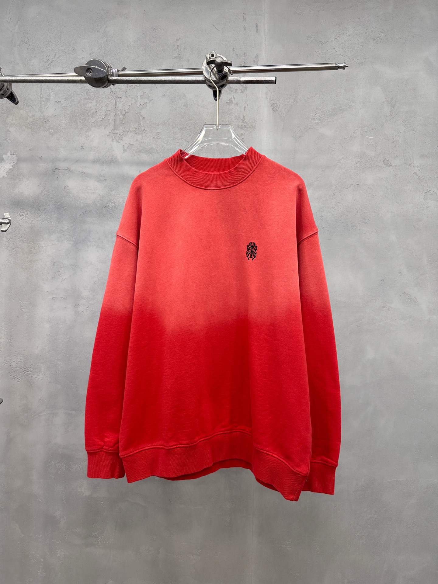 💰克罗心 ｜ 新款套头卫衣，成衣洗水喷色加前后刺绣工艺，男女同款，尺码sml