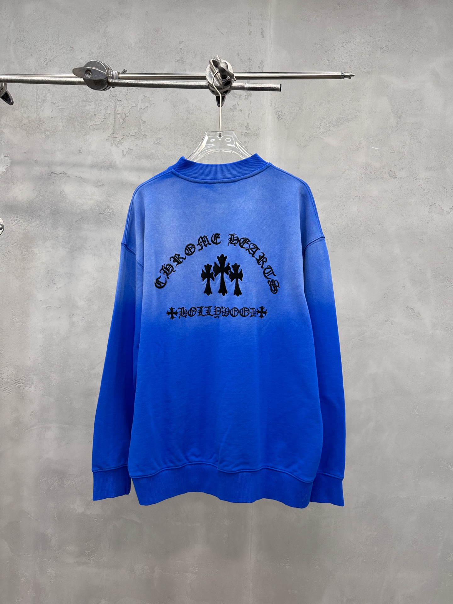 💰克罗心 ｜ 新款套头卫衣，成衣洗水喷色加前后刺绣工艺，男女同款，尺码sml