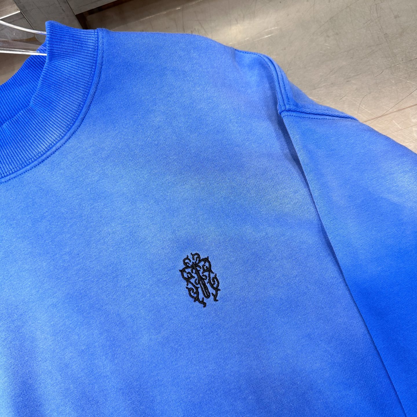 💰克罗心 ｜ 新款套头卫衣，成衣洗水喷色加前后刺绣工艺，男女同款，尺码sml