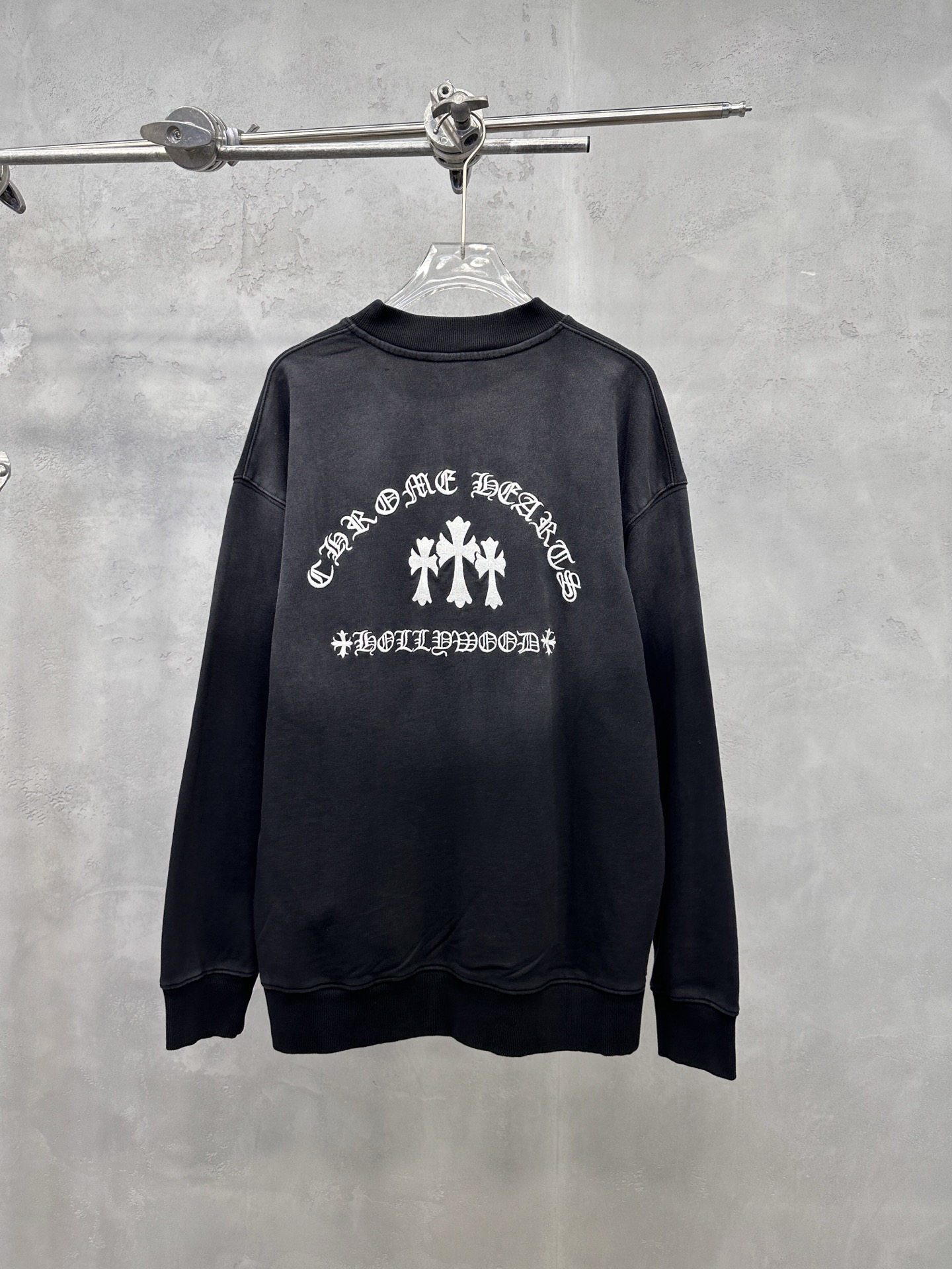 💰克罗心 ｜ 新款套头卫衣，成衣洗水喷色加前后刺绣工艺，男女同款，尺码sml