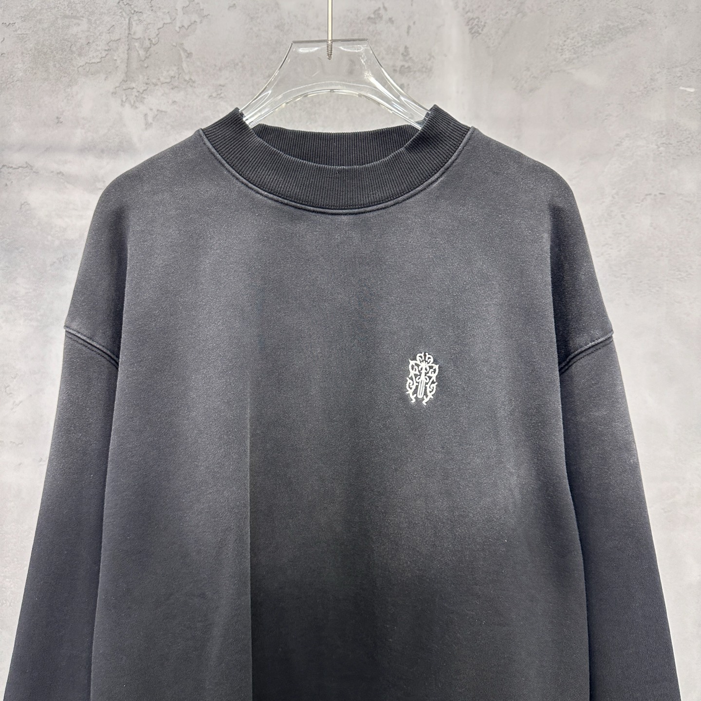 💰克罗心 ｜ 新款套头卫衣，成衣洗水喷色加前后刺绣工艺，男女同款，尺码sml