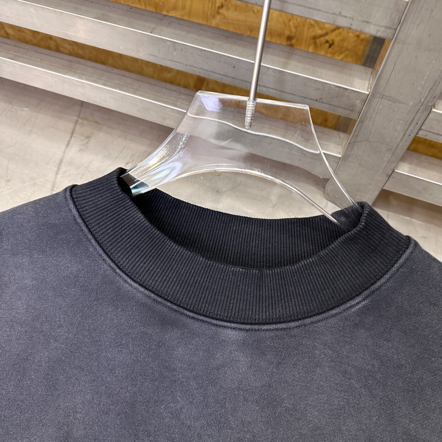 💰克罗心 ｜ 新款套头卫衣，成衣洗水喷色加前后刺绣工艺，男女同款，尺码sml