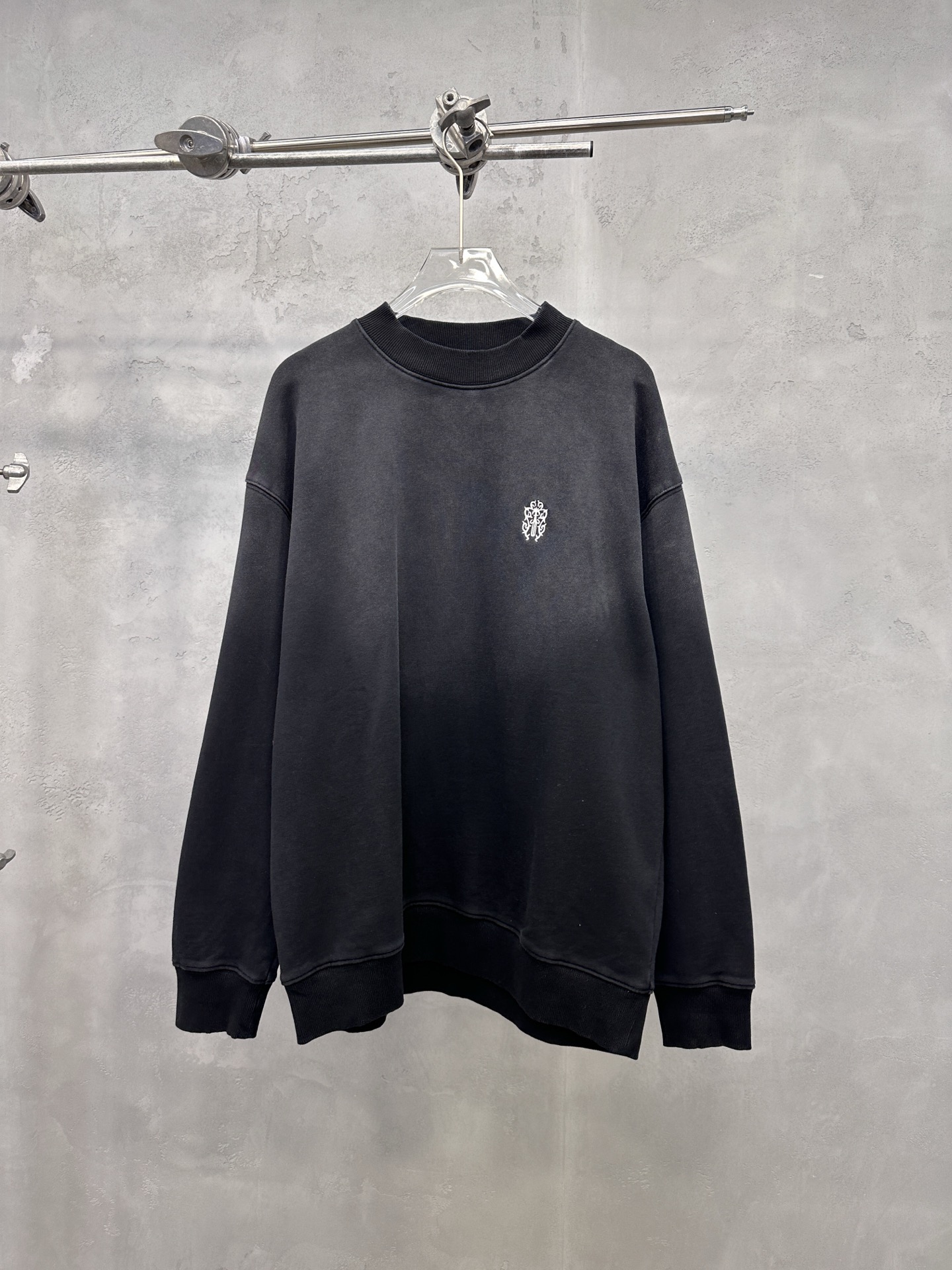 💰克罗心 ｜ 新款套头卫衣，成衣洗水喷色加前后刺绣工艺，男女同款，尺码sml