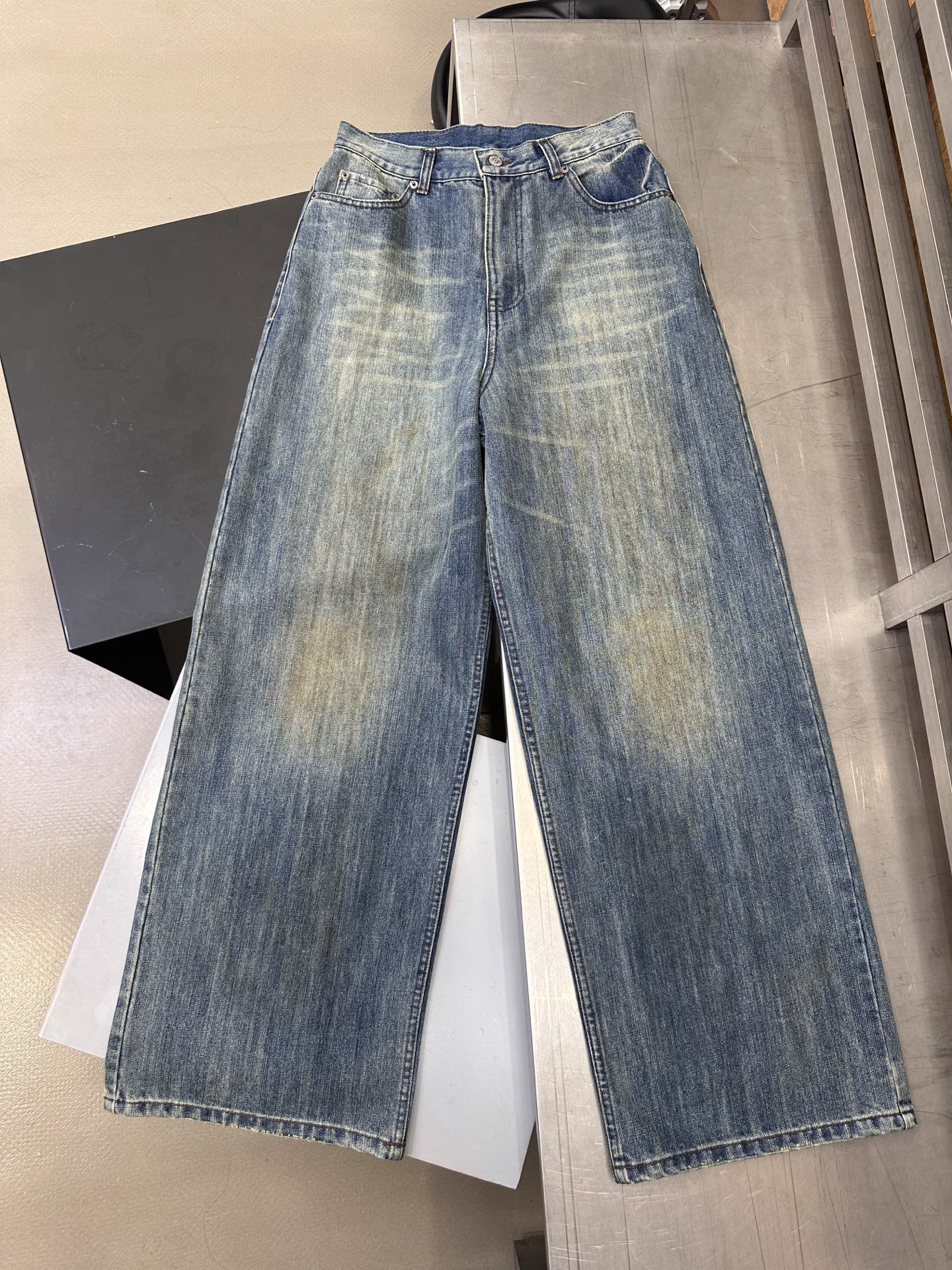 💰Acne ｜ 新款牛仔裤，成衣洗水喷色工艺，进口竹节牛仔布面料，男女同款，尺码sml