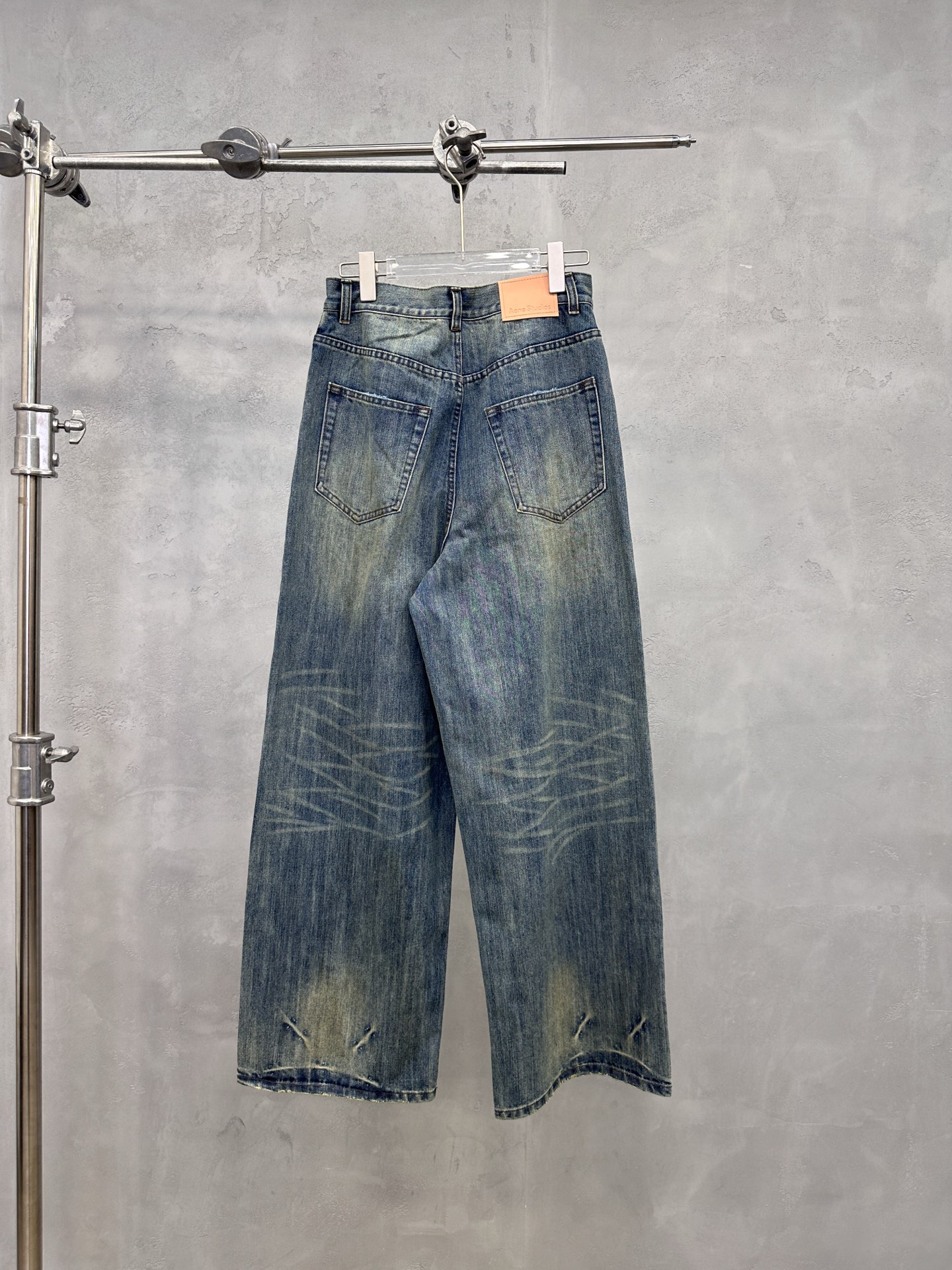 💰Acne ｜ 新款牛仔裤，成衣洗水喷色工艺，进口竹节牛仔布面料，男女同款，尺码sml