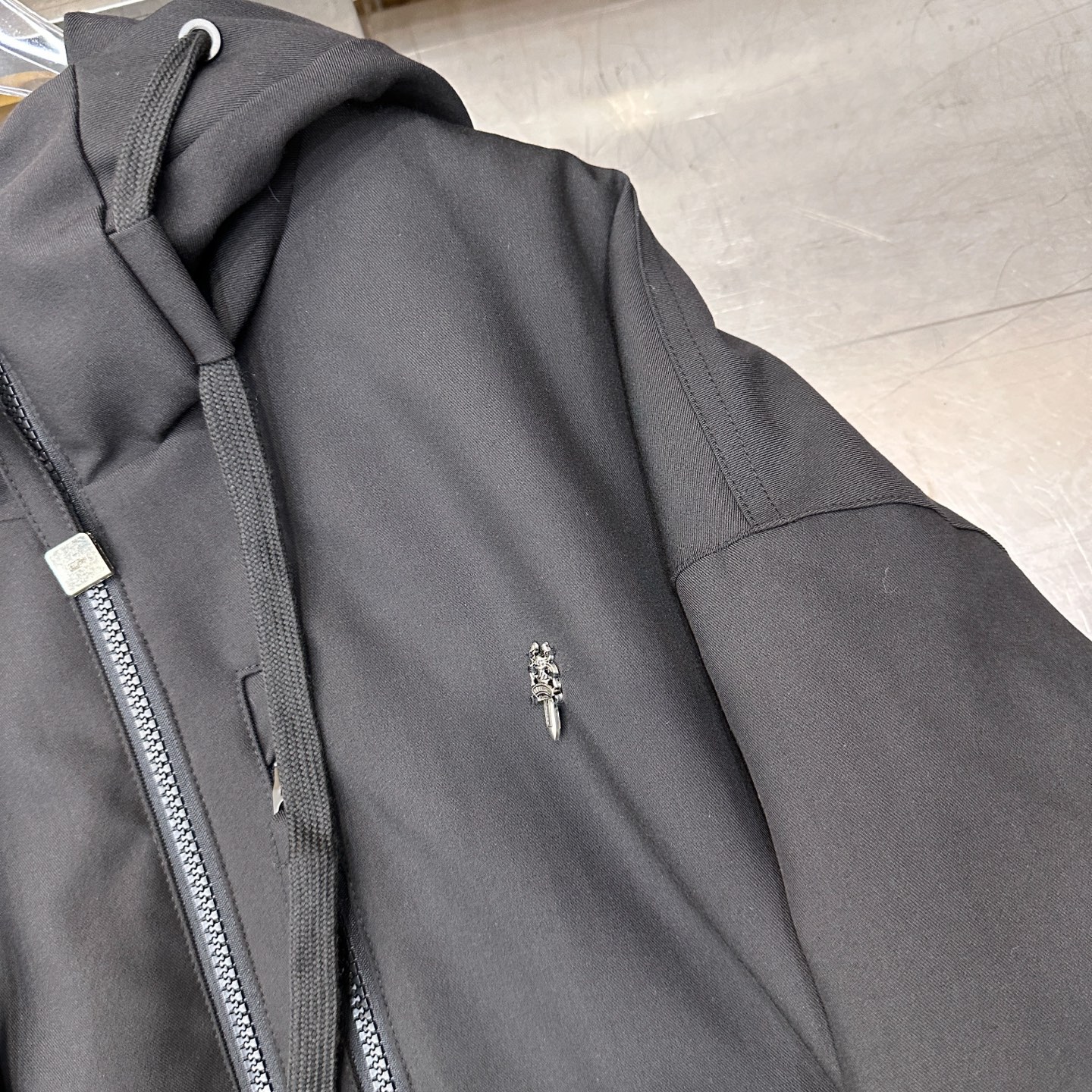 💰克罗心 ｜ 新款休闲羽绒服，经典五金标加特殊复合面料，90白鹅绒填充，休闲时尚，男女同款，尺码sml