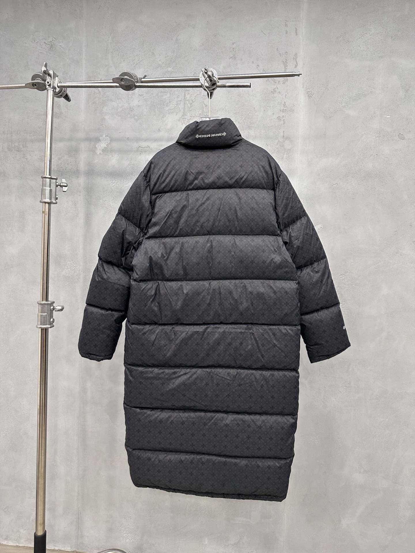 🌾克罗心 ｜ 新款长羽绒服，经典印花标，品牌提花超薄面料，90白鹅绒填充，男女同款，尺码sml