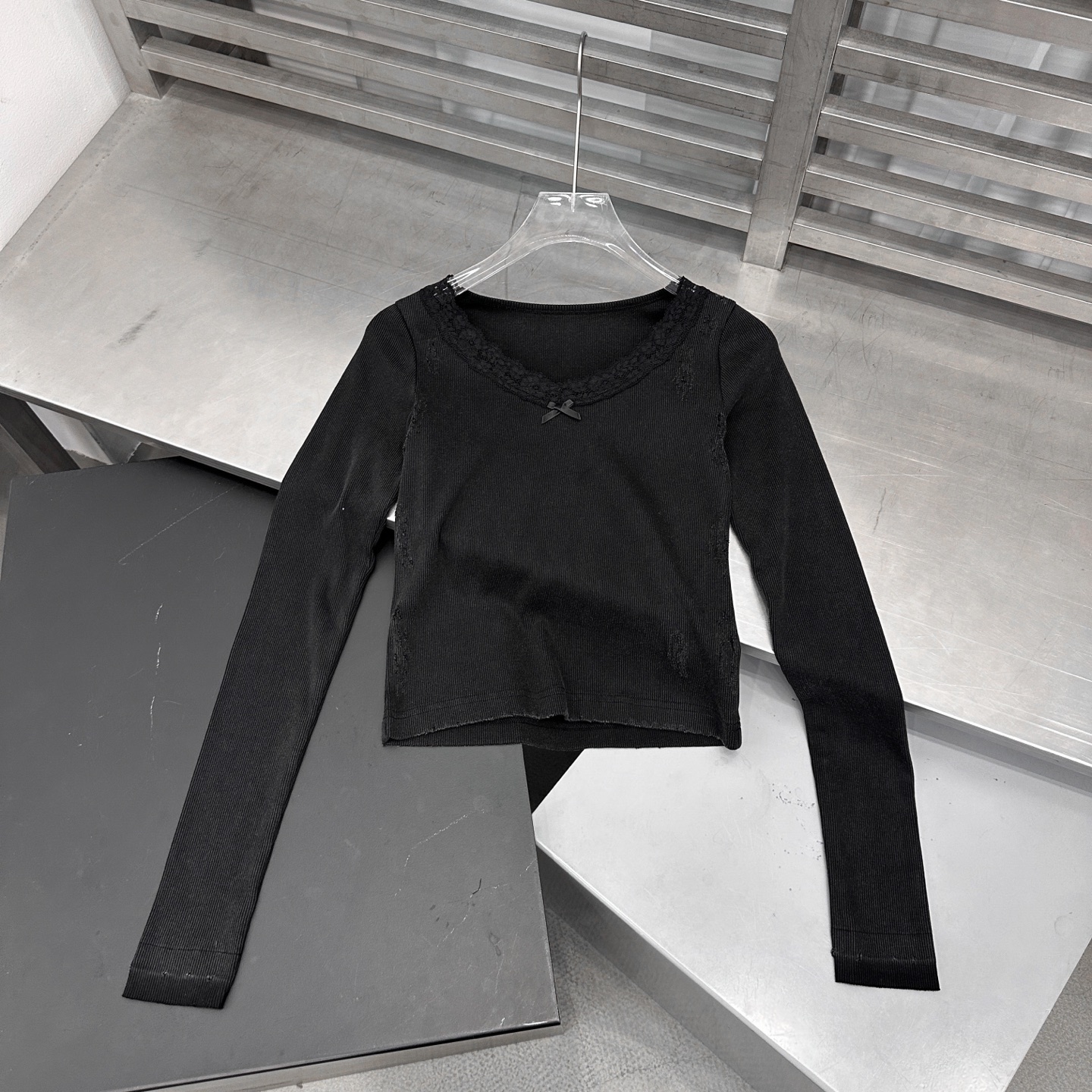 🌾巴黎 ｜ 新款毛织打底，成衣洗水磨破工艺加蕾丝边拼接做工，尺码sml