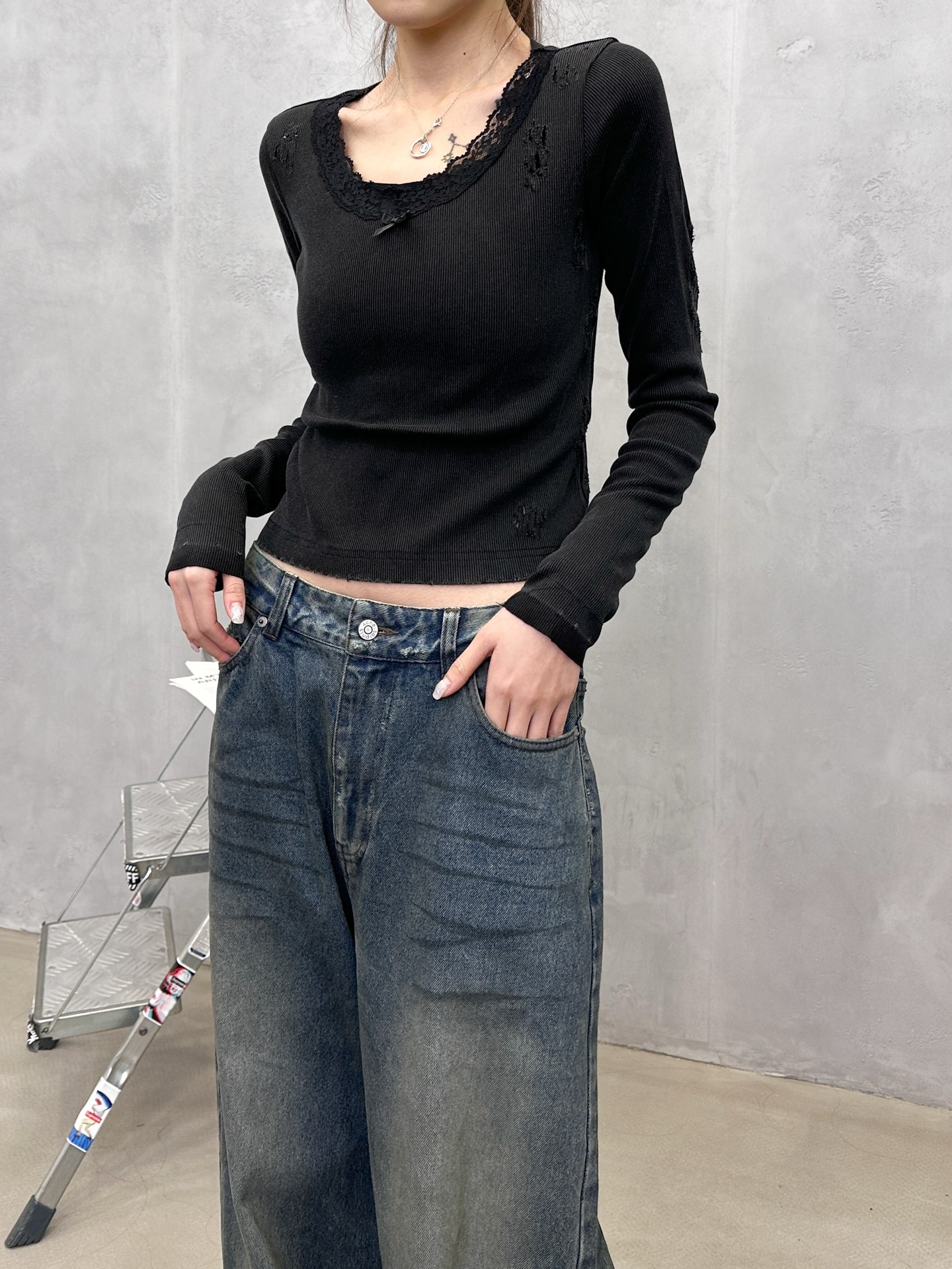 🌾巴黎 ｜ 新款毛织打底，成衣洗水磨破工艺加蕾丝边拼接做工，尺码sml