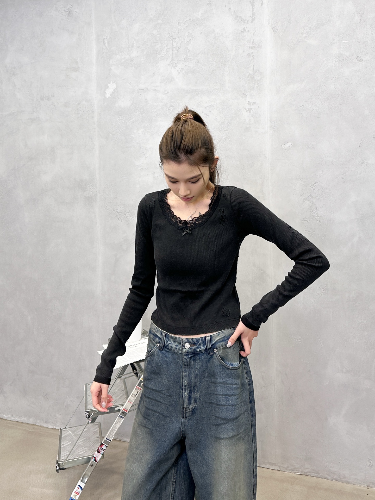 🌾巴黎 ｜ 新款毛织打底，成衣洗水磨破工艺加蕾丝边拼接做工，尺码sml