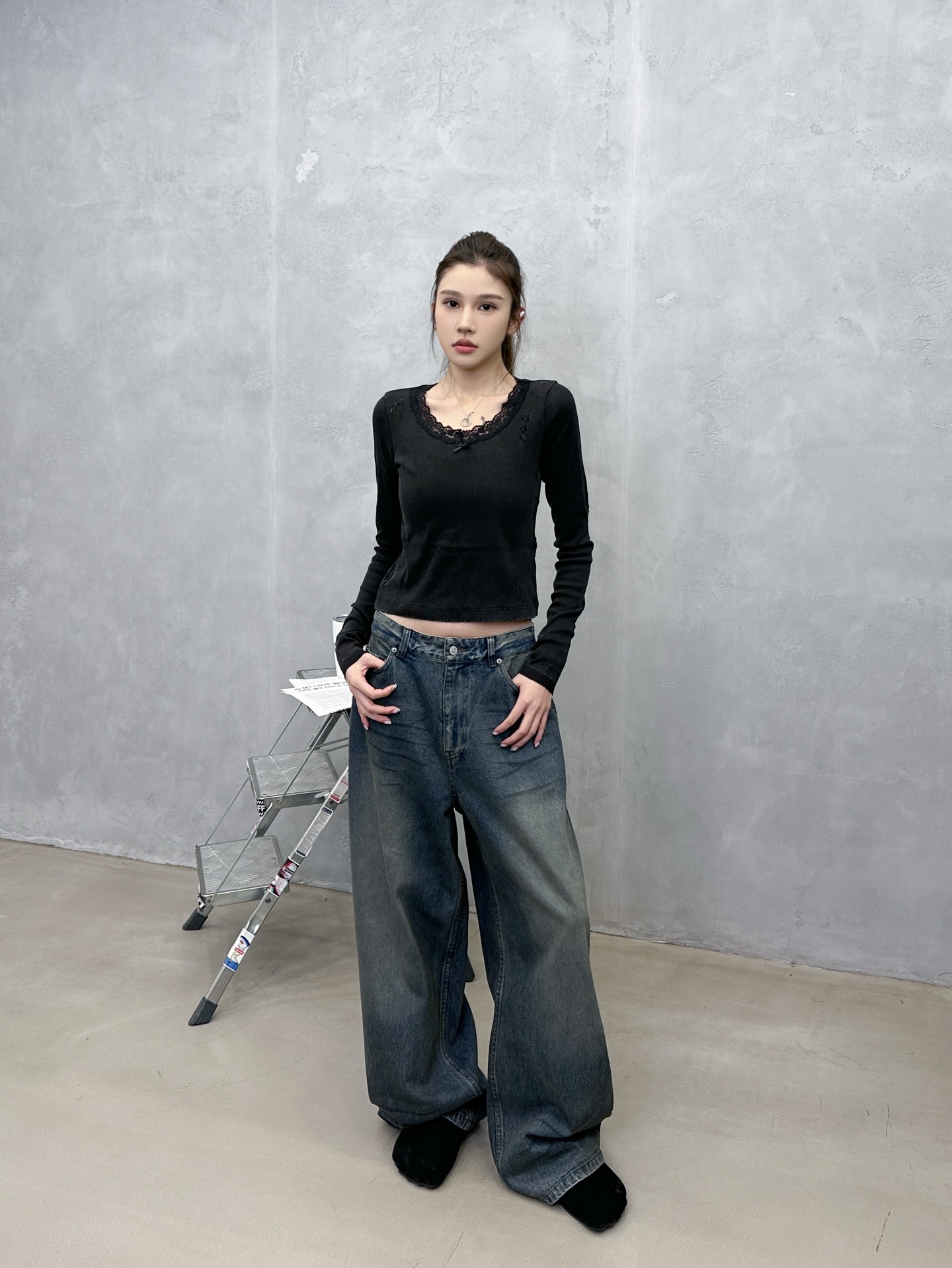 🌾巴黎 ｜ 新款毛织打底，成衣洗水磨破工艺加蕾丝边拼接做工，尺码sml