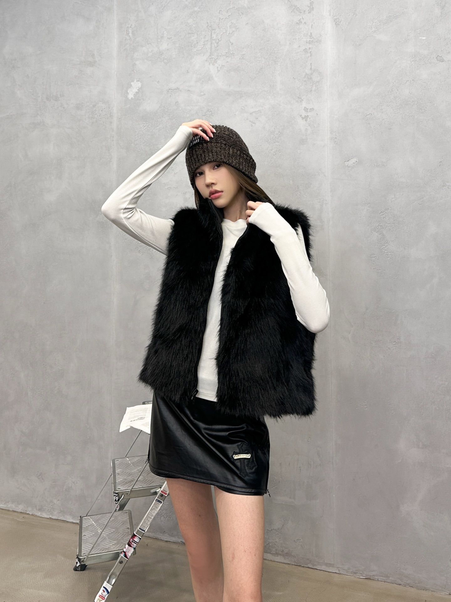 🌾巴黎 ｜ 新款双面羽绒马甲，进口环保仿毛加防风功能性面料，90白鹅绒填充，正反两面穿款式，休闲时尚，尺