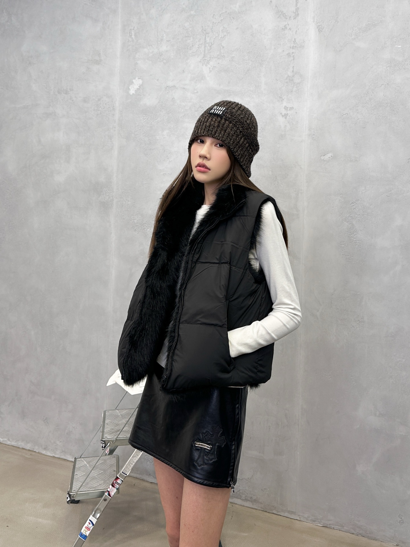 🌾巴黎 ｜ 新款双面羽绒马甲，进口环保仿毛加防风功能性面料，90白鹅绒填充，正反两面穿款式，休闲时尚，尺