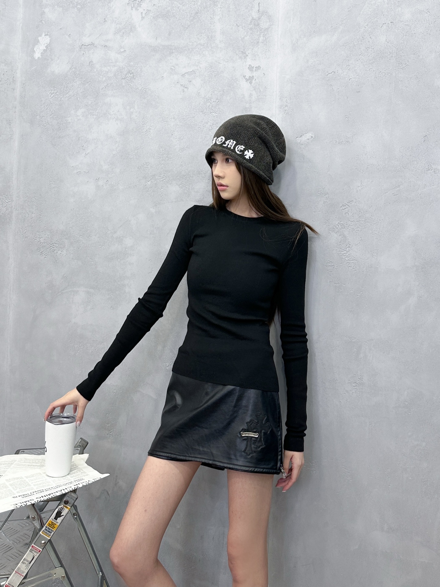 🌾NEW｜新款打底，纯棉面料，柔软透气上身舒适，高弹力坑条针织修身显瘦，整身镂空字母logo设计，尺码S