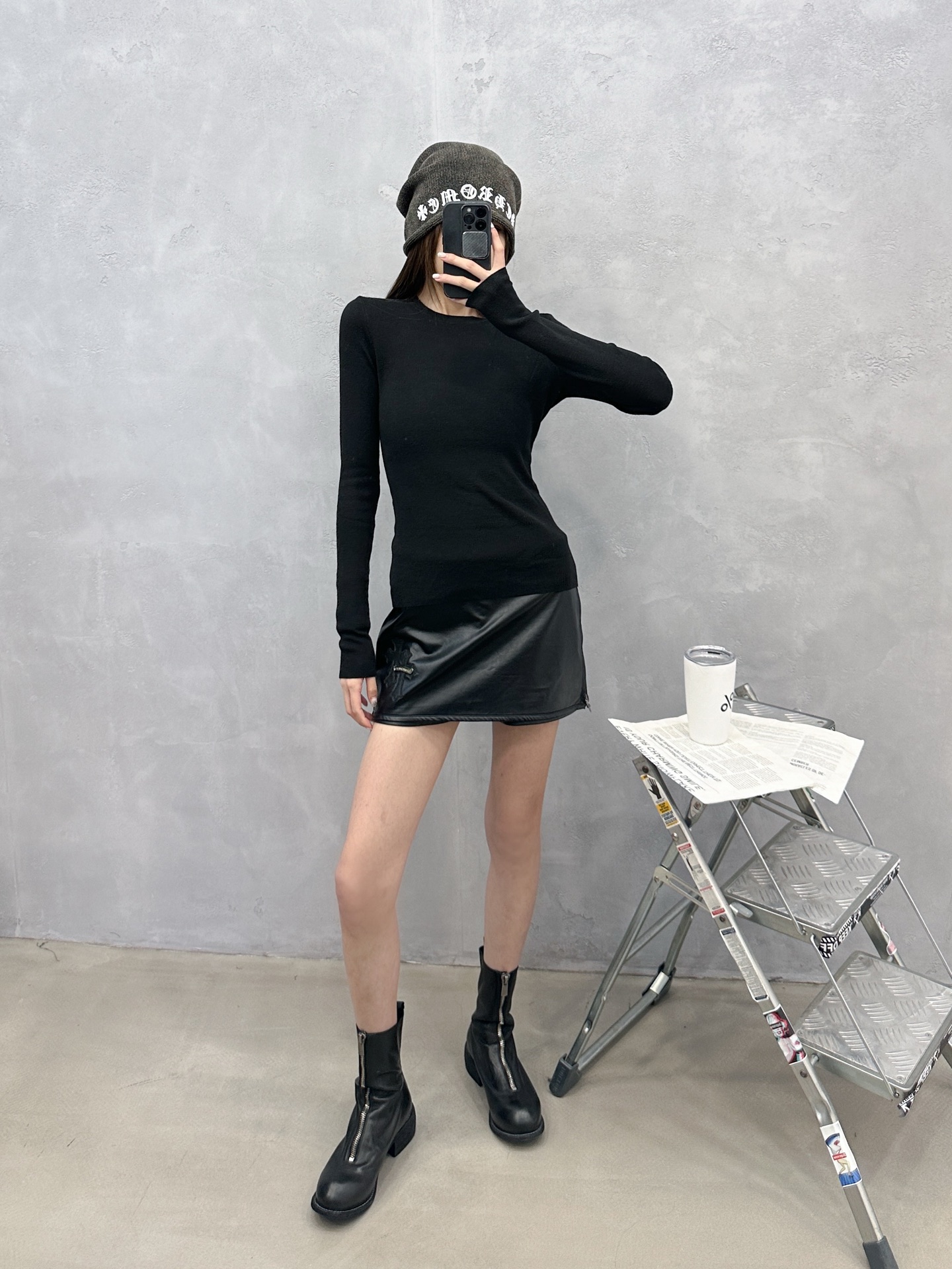 🌾NEW｜新款打底，纯棉面料，柔软透气上身舒适，高弹力坑条针织修身显瘦，整身镂空字母logo设计，尺码S