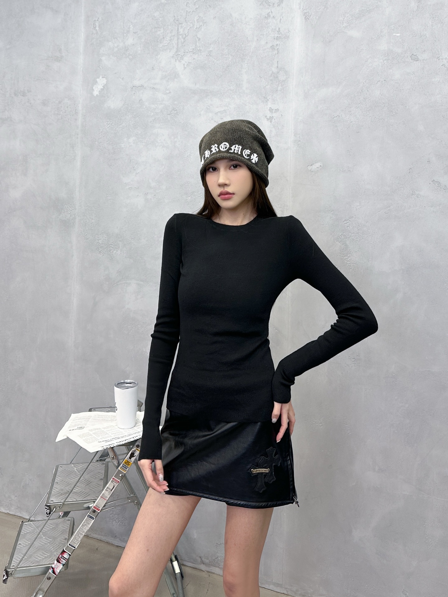 🌾NEW｜新款打底，纯棉面料，柔软透气上身舒适，高弹力坑条针织修身显瘦，整身镂空字母logo设计，尺码S