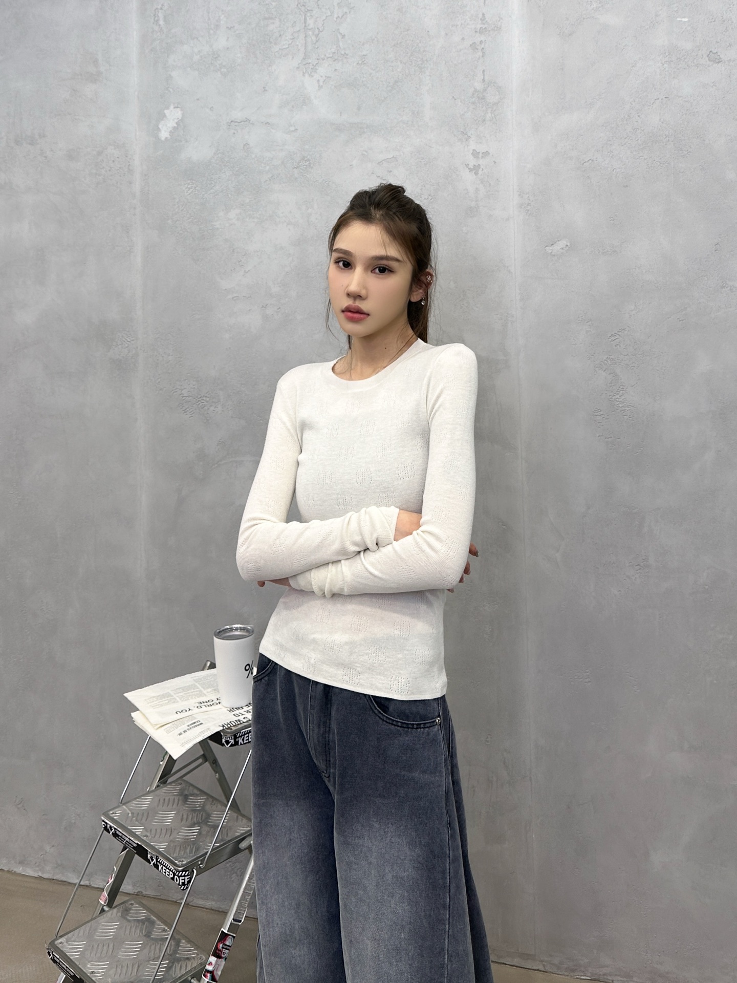 🌾NEW｜新款打底，纯棉面料，柔软透气上身舒适，高弹力坑条针织修身显瘦，整身镂空字母logo设计，尺码S