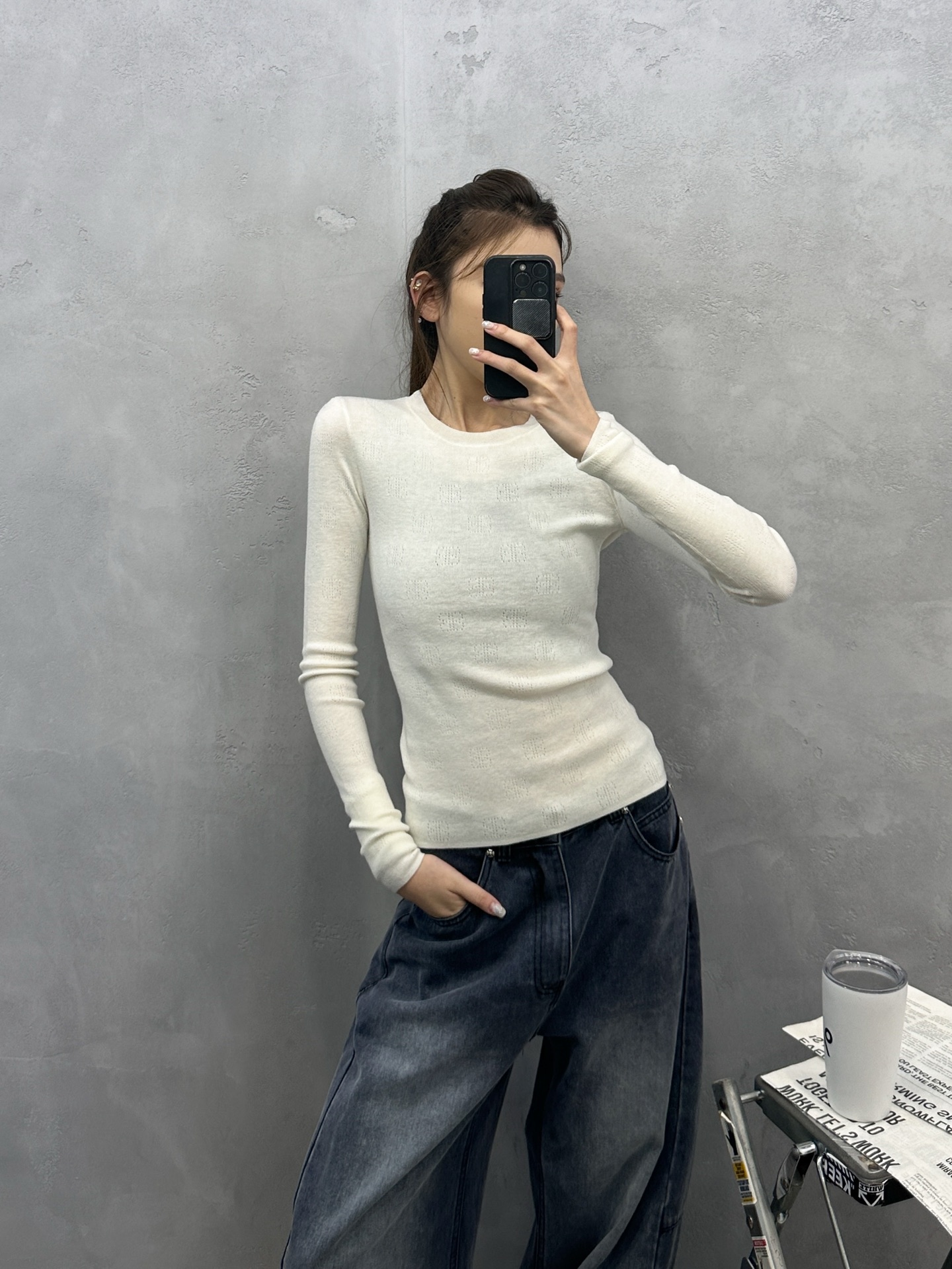 🌾NEW｜新款打底，纯棉面料，柔软透气上身舒适，高弹力坑条针织修身显瘦，整身镂空字母logo设计，尺码S