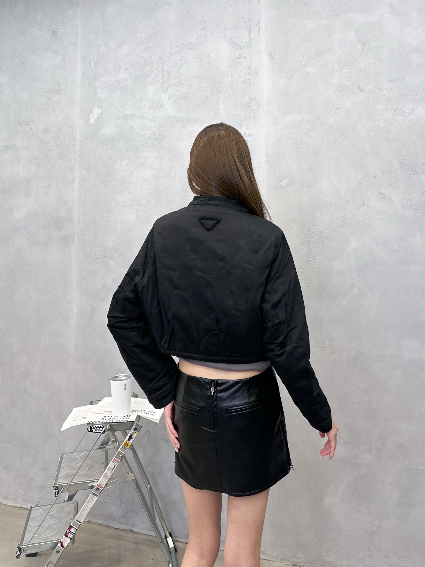 🌾P家｜新款棉服，纯棉面布，内胆采用进口高密环保毛面料，手感柔软上身亲肤，镰刀形袖边设计，甜酷十足，短款