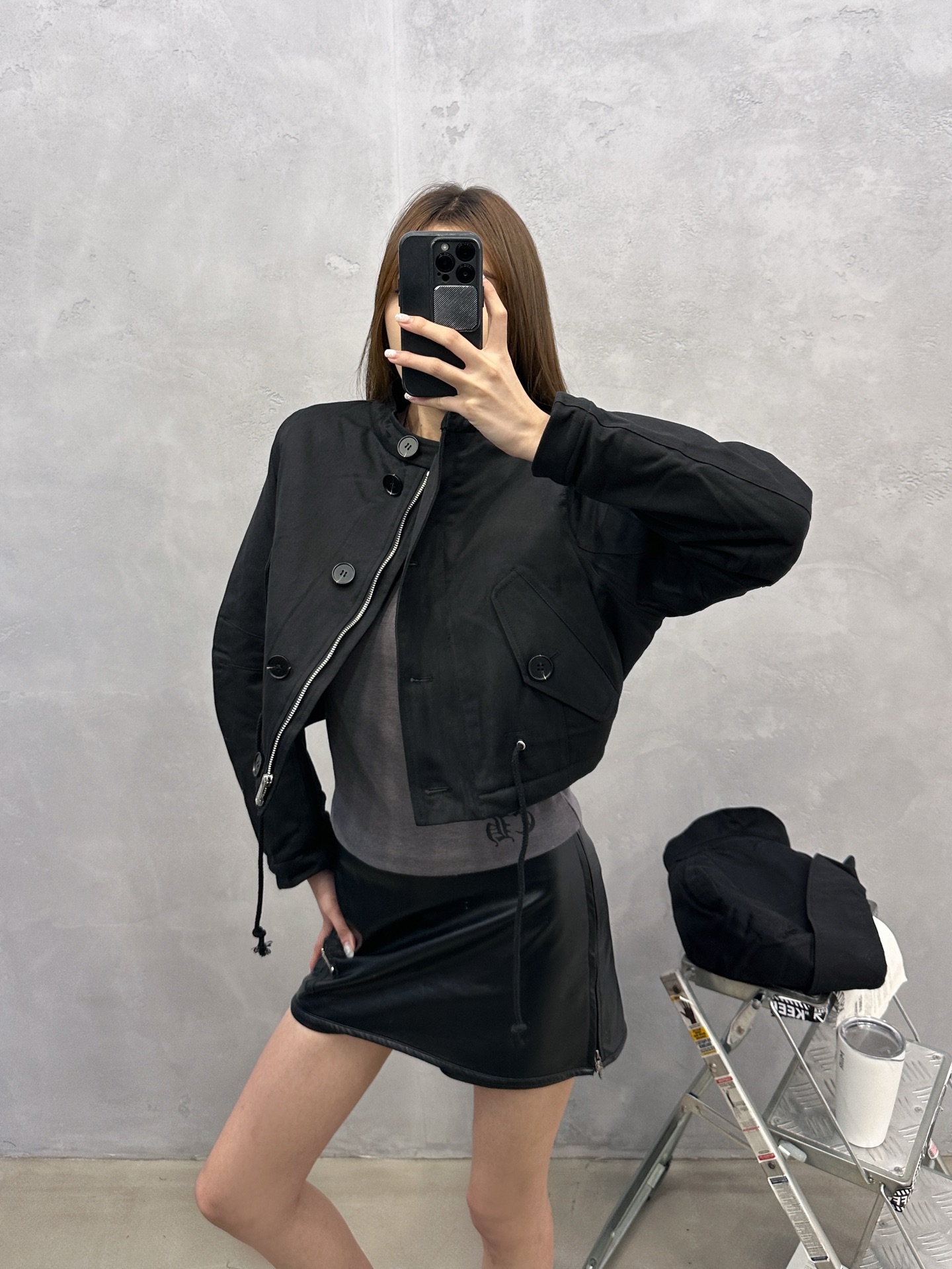 🌾P家｜新款棉服，纯棉面布，内胆采用进口高密环保毛面料，手感柔软上身亲肤，镰刀形袖边设计，甜酷十足，短款