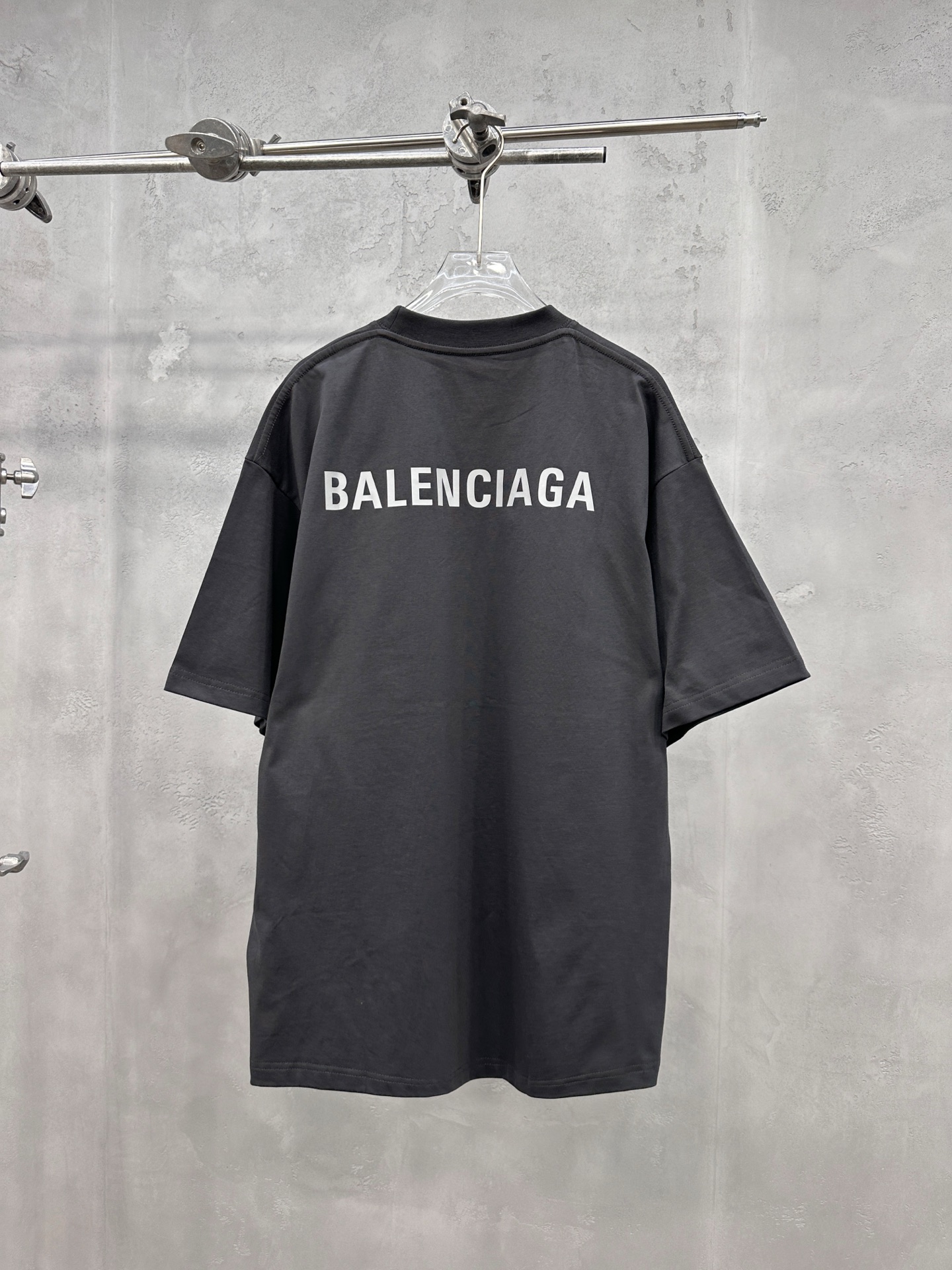 🌾巴黎 ｜ 新款短袖t，成衣洗水加反光印花标，男女同款，尺码sml