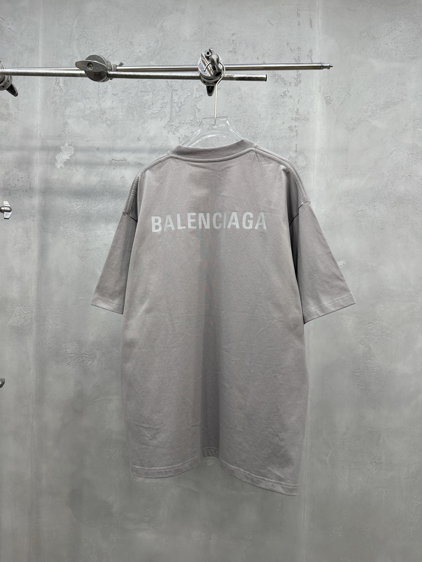 🌾巴黎 ｜ 新款短袖t，成衣洗水加反光印花标，男女同款，尺码sml