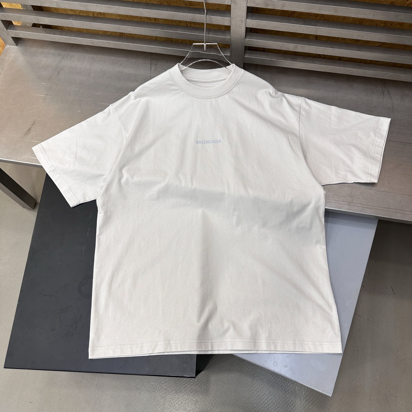 🌾巴黎 ｜ 新款短袖t，成衣洗水加反光印花标，男女同款，尺码sml