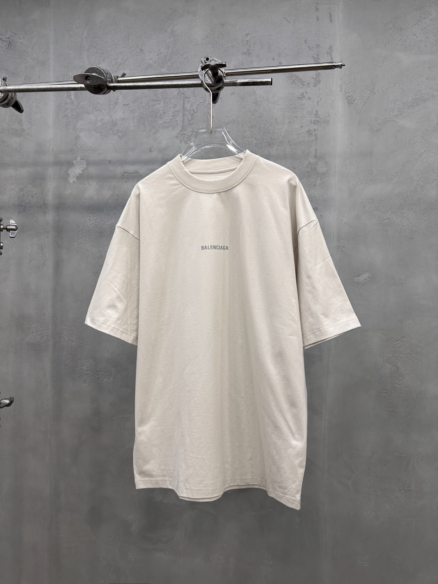 🌾巴黎 ｜ 新款短袖t，成衣洗水加反光印花标，男女同款，尺码sml