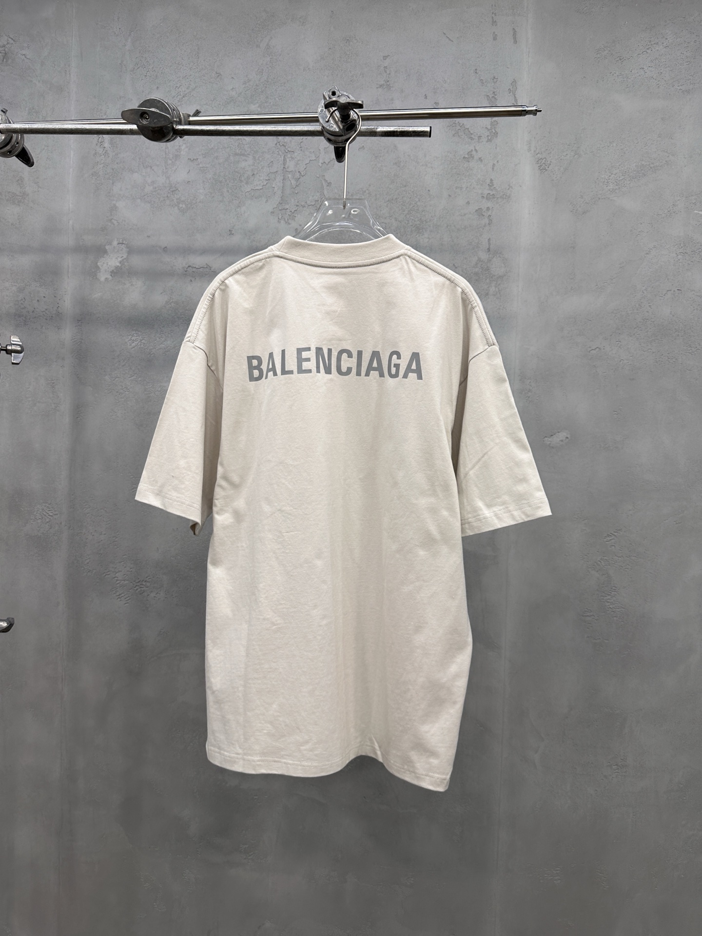 🌾巴黎 ｜ 新款短袖t，成衣洗水加反光印花标，男女同款，尺码sml