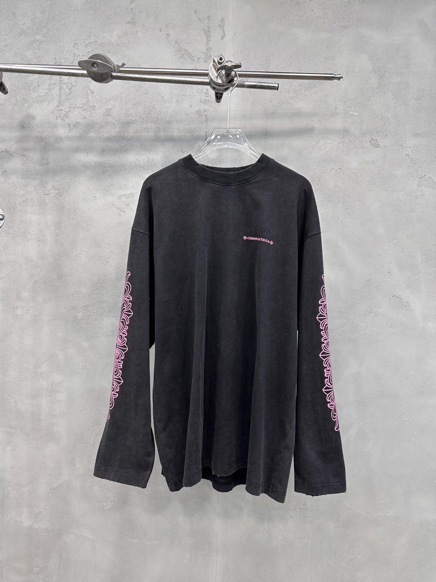 NO:637502,Chrome Hearts ｜ New long-sleeved t-shirt, ready-to-wear washed, fried and hung with 5 printings, same style for men and women, size sml, Chrome Hearts-clothing, chrome hearts, alexander wang19860909克罗心 ｜ 新款长袖t,成衣洗水炒色吊磨工艺加5处印花,男女同款,尺码sml,克罗心-服装,chrome hearts,alexander wang,Women's clothing