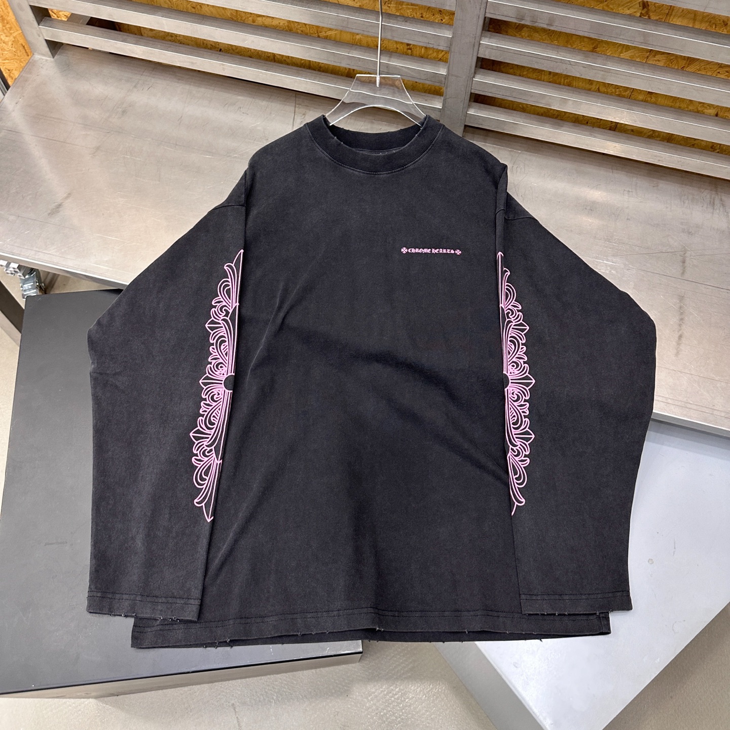 🌾克罗心 ｜ 新款长袖t，成衣洗水炒色吊磨工艺加5处印花，男女同款，尺码sml