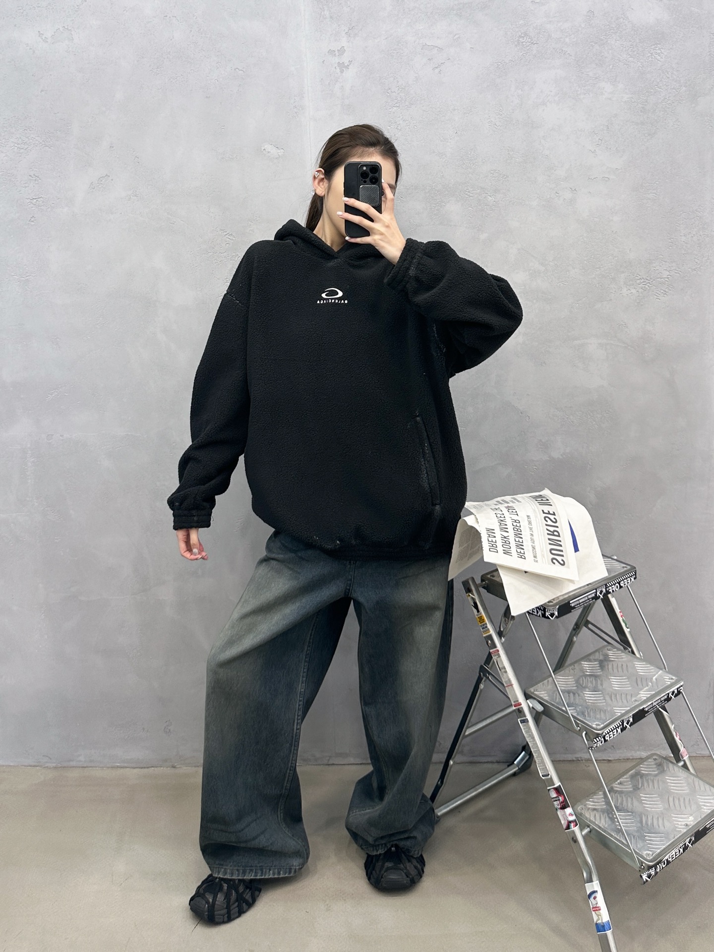 🌾巴黎 ｜ 新款摇粒绒套头，成衣洗水丙烯工艺加多处刺绣标，保暖摇粒绒面料，男女同款，尺码sml