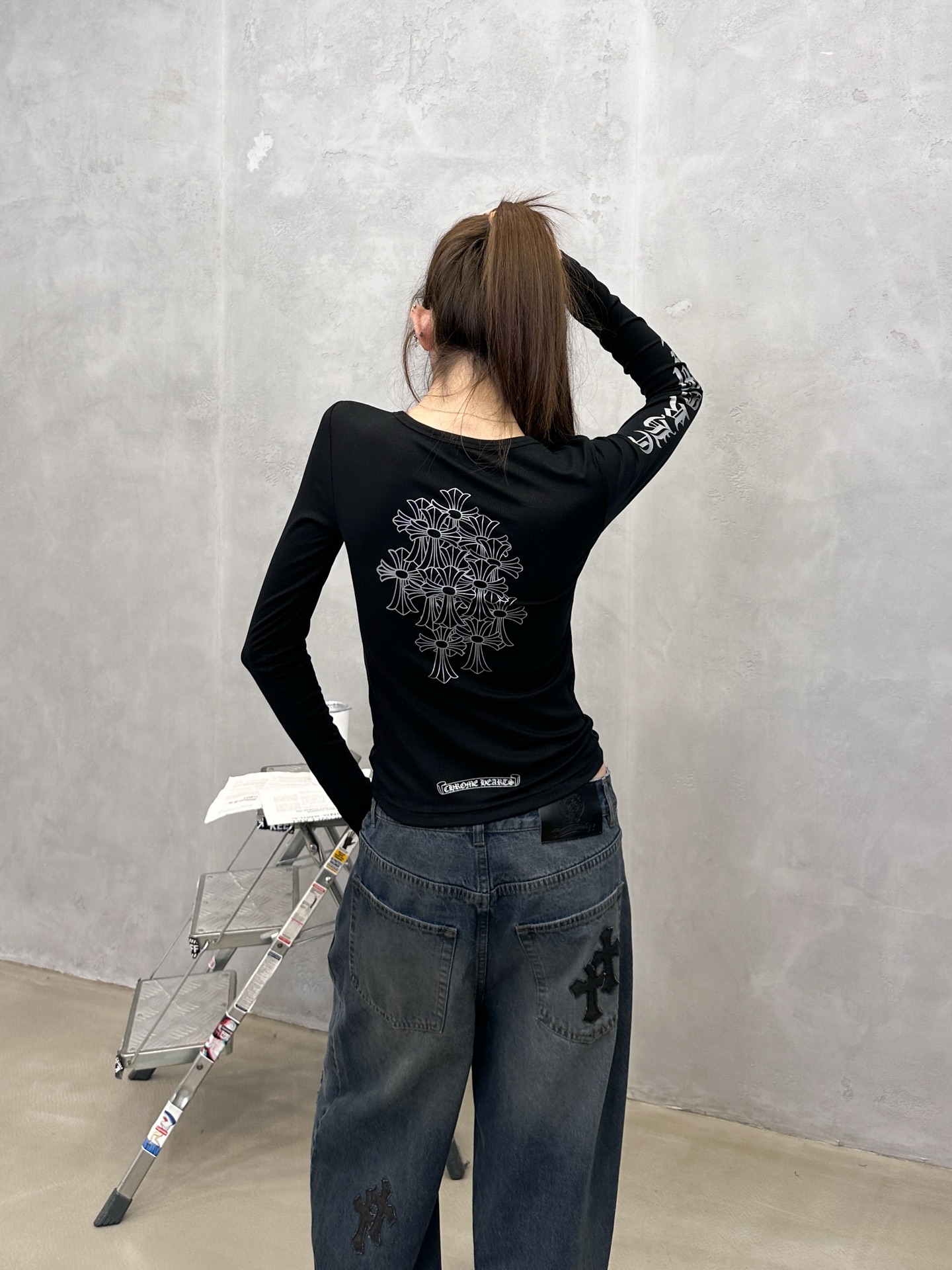 🌾克罗心 ｜ 新款长袖打底，成衣洗水加5处印花，采用进口珠光粉印花材料，休闲时尚，尺码sml