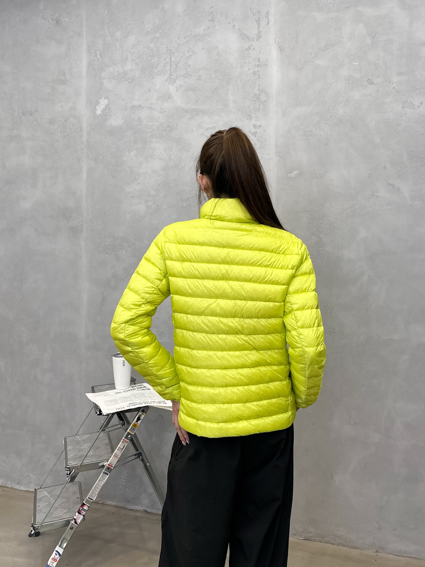 🌾Miu ｜ 新款羽绒服，经典进口印花标，手工车线多间隔款式，超薄品牌无胆羽绒面料，90白鹅绒填充，男女